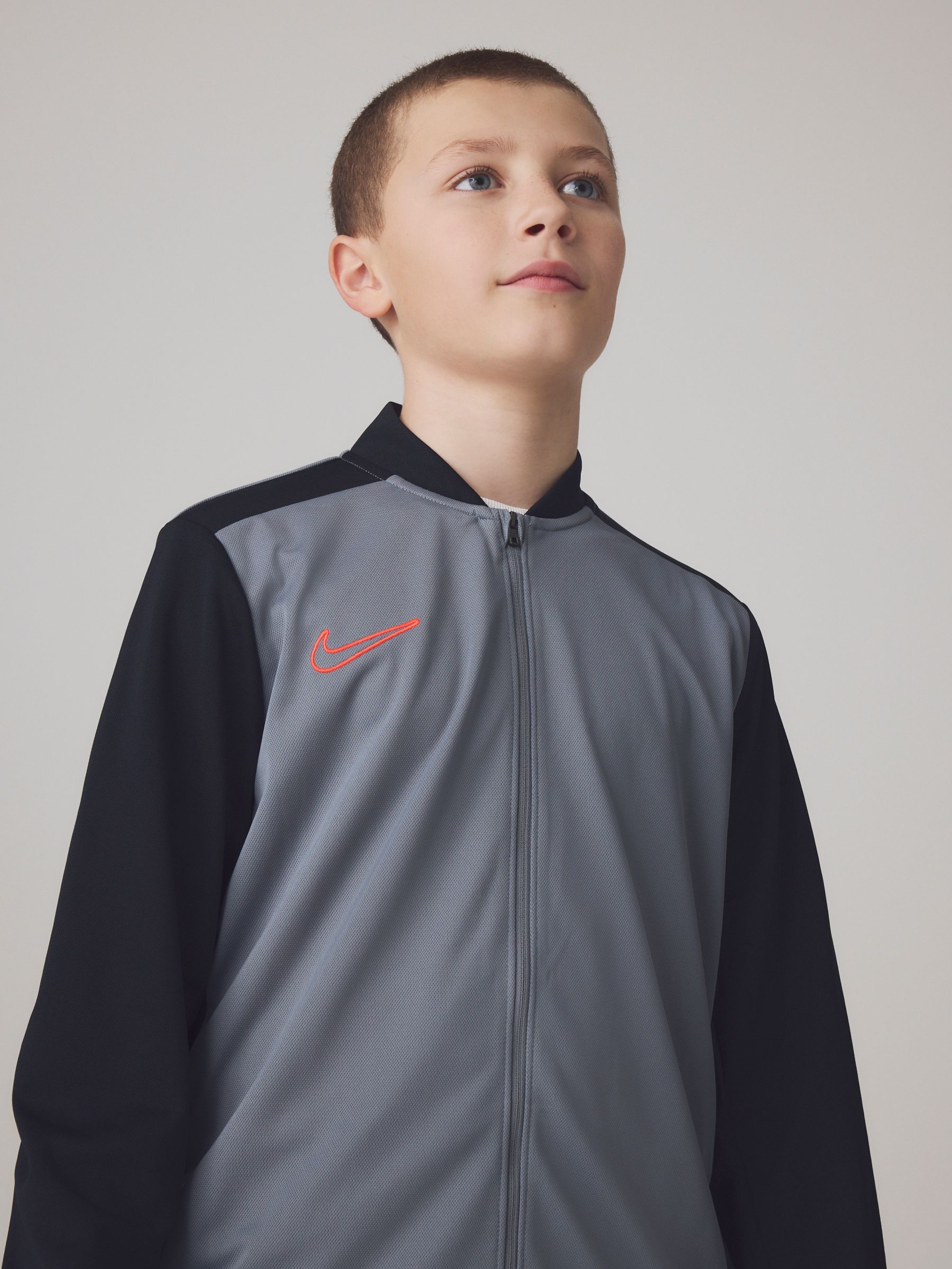 Dsiney Kidz - Nike Cool Grey Academy 25 Dri-FIT Tracksuit image 3