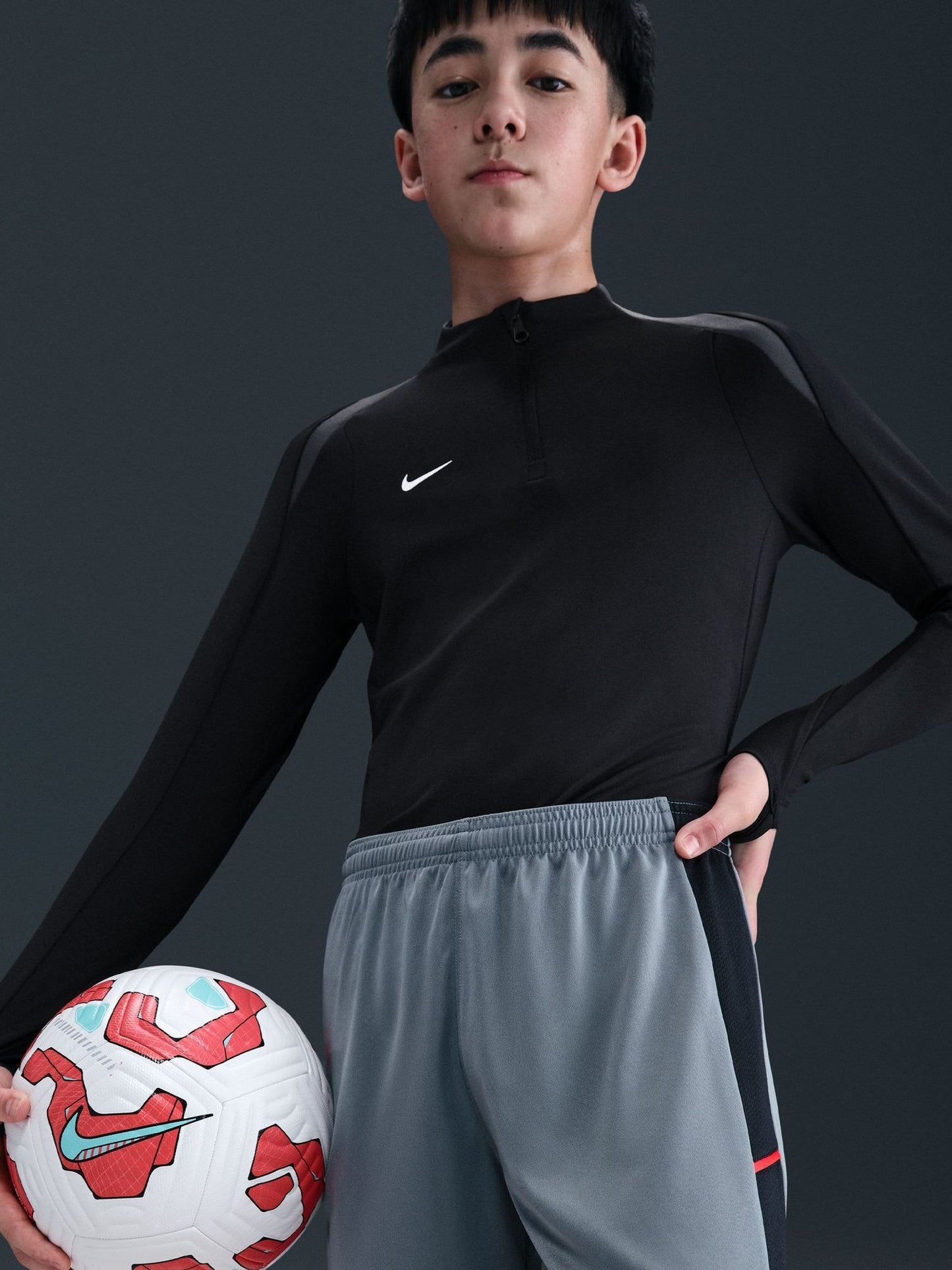 Dsiney Kidz - Nike Cool Grey Black Academy Shorts image 3
