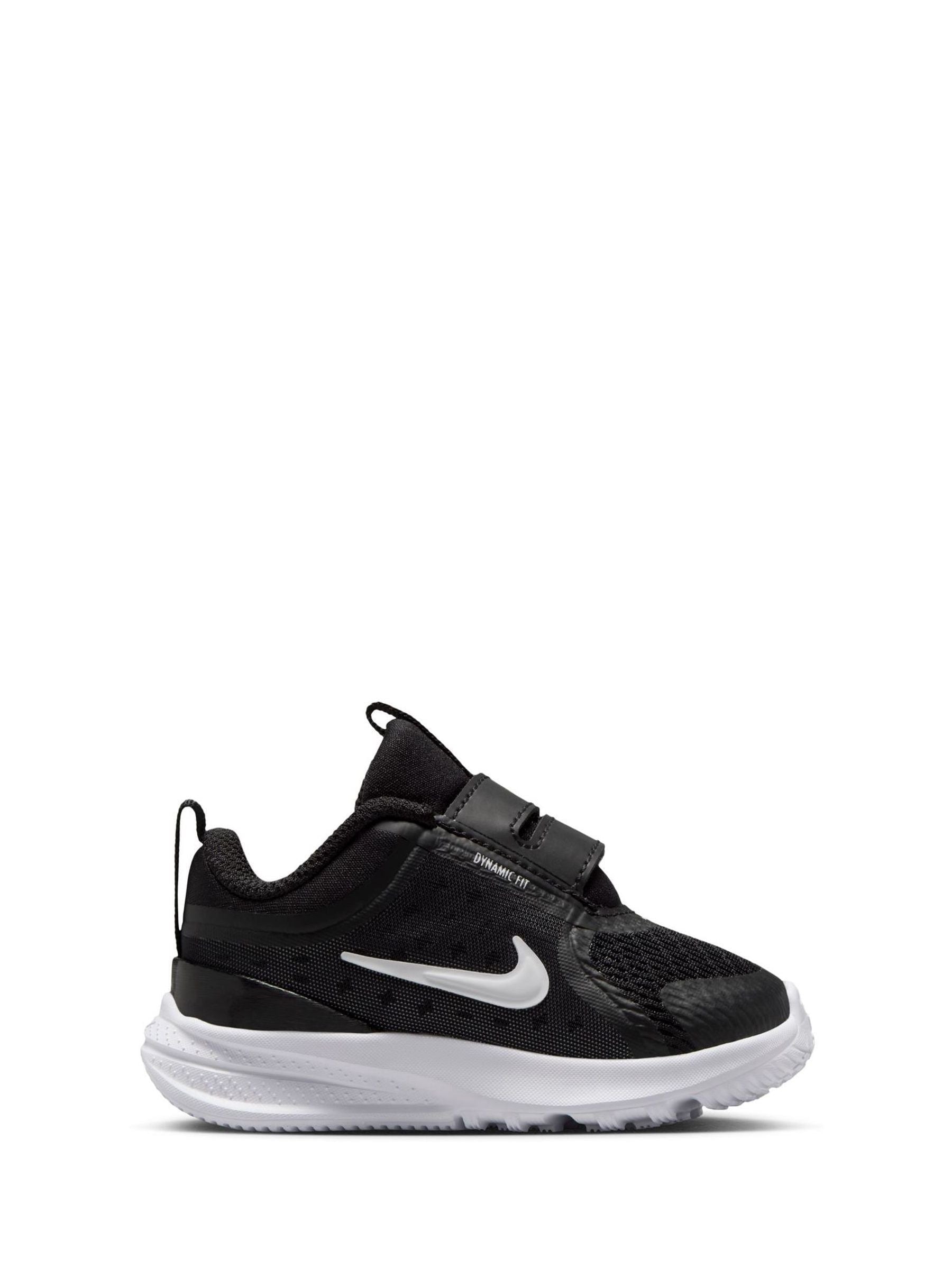 Nike Black/White Infant Star Runner 5 Trainers image 1