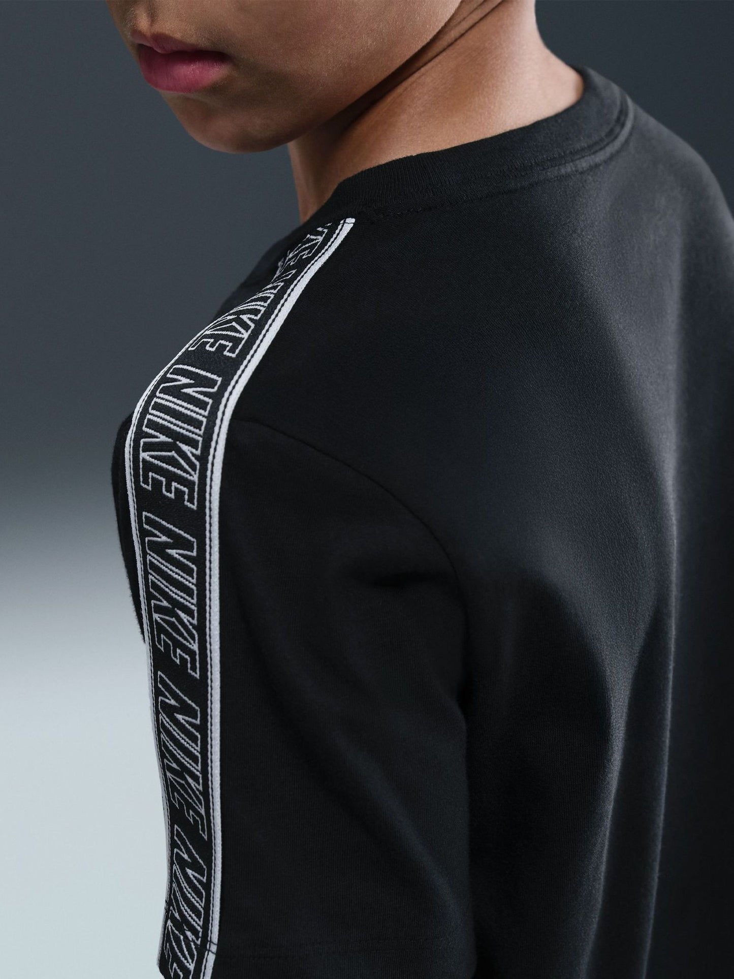 Dsiney Kidz - Nike Black T-Shirt image 3