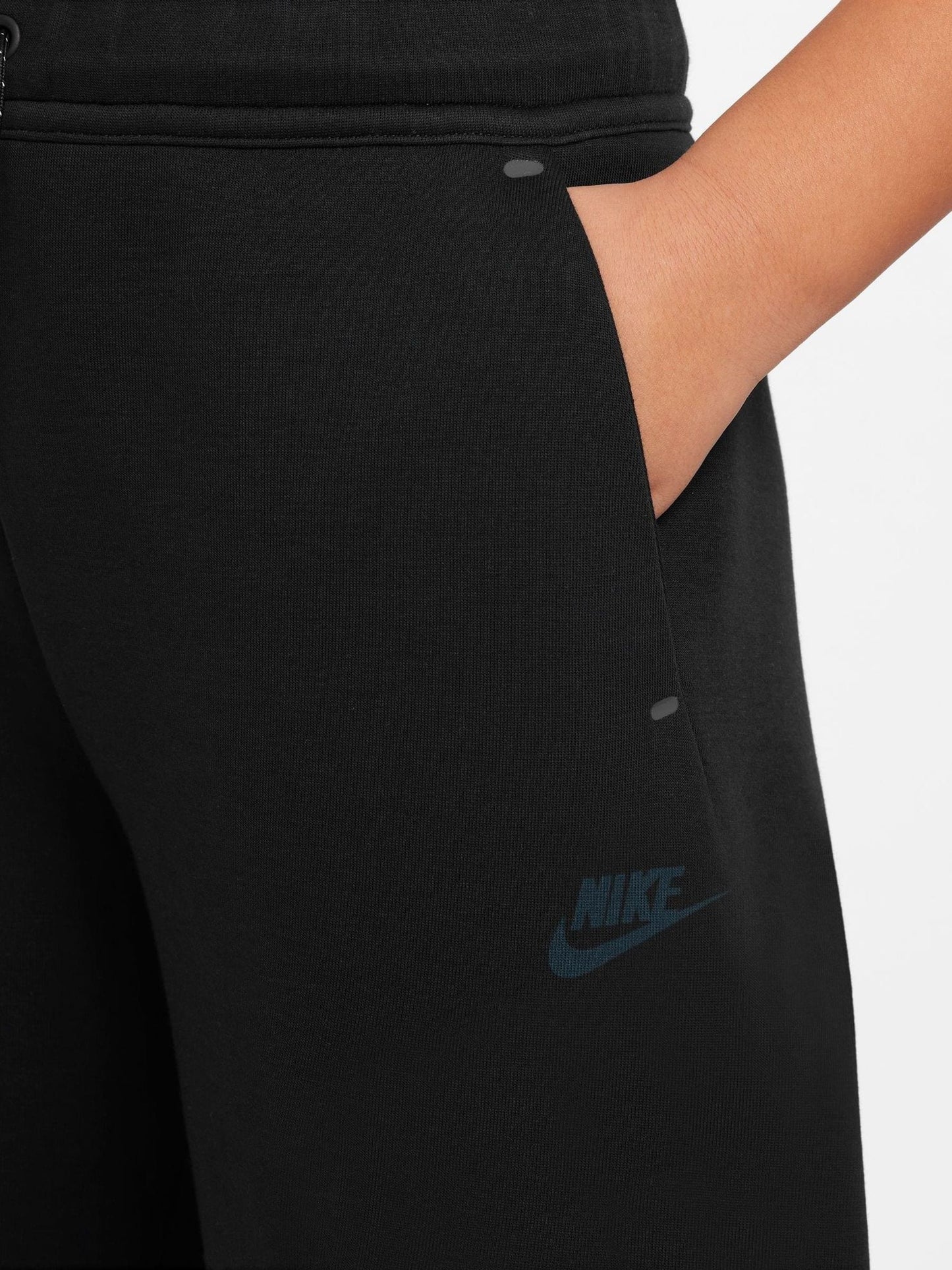 Dsiney Kidz - Nike Black Tech Fleece Shorts image 4
