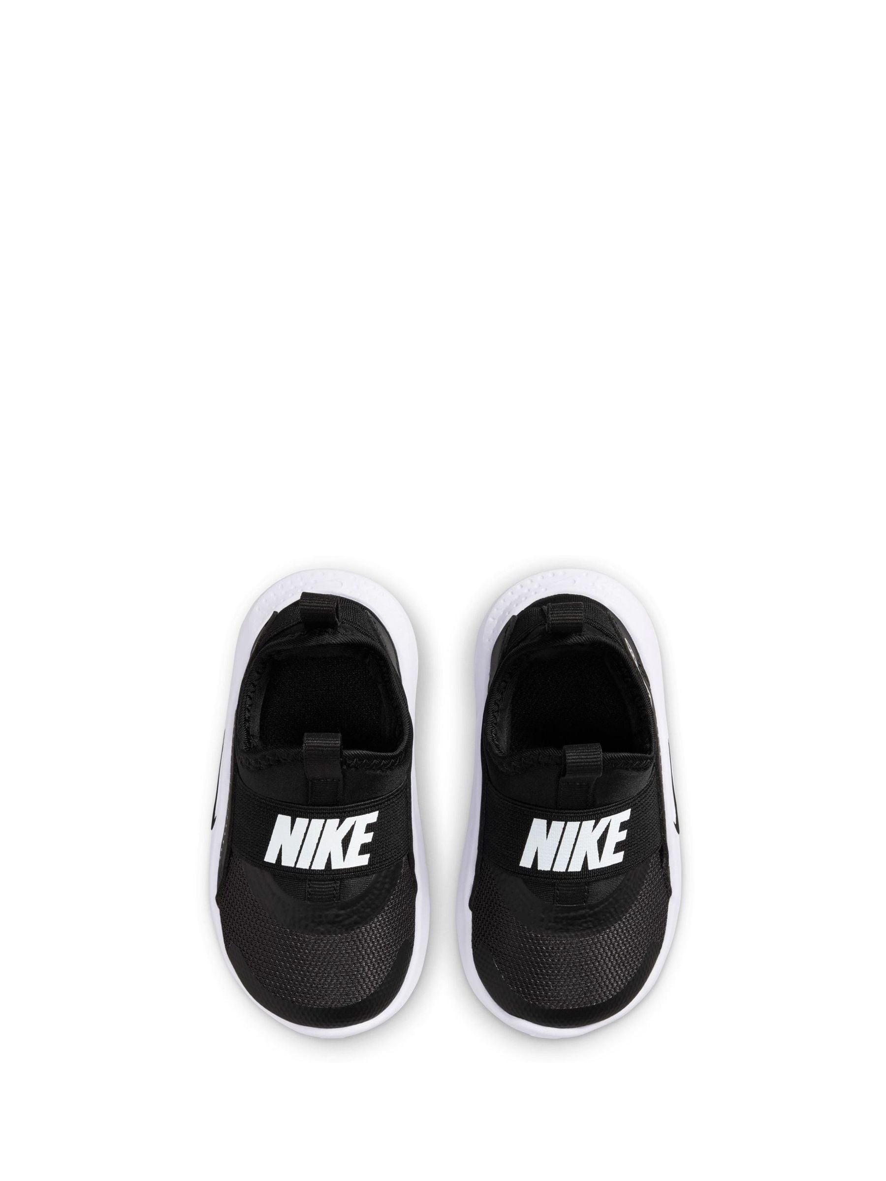 Nike Black/White Infant Flex Runner 4 Trainers image 7