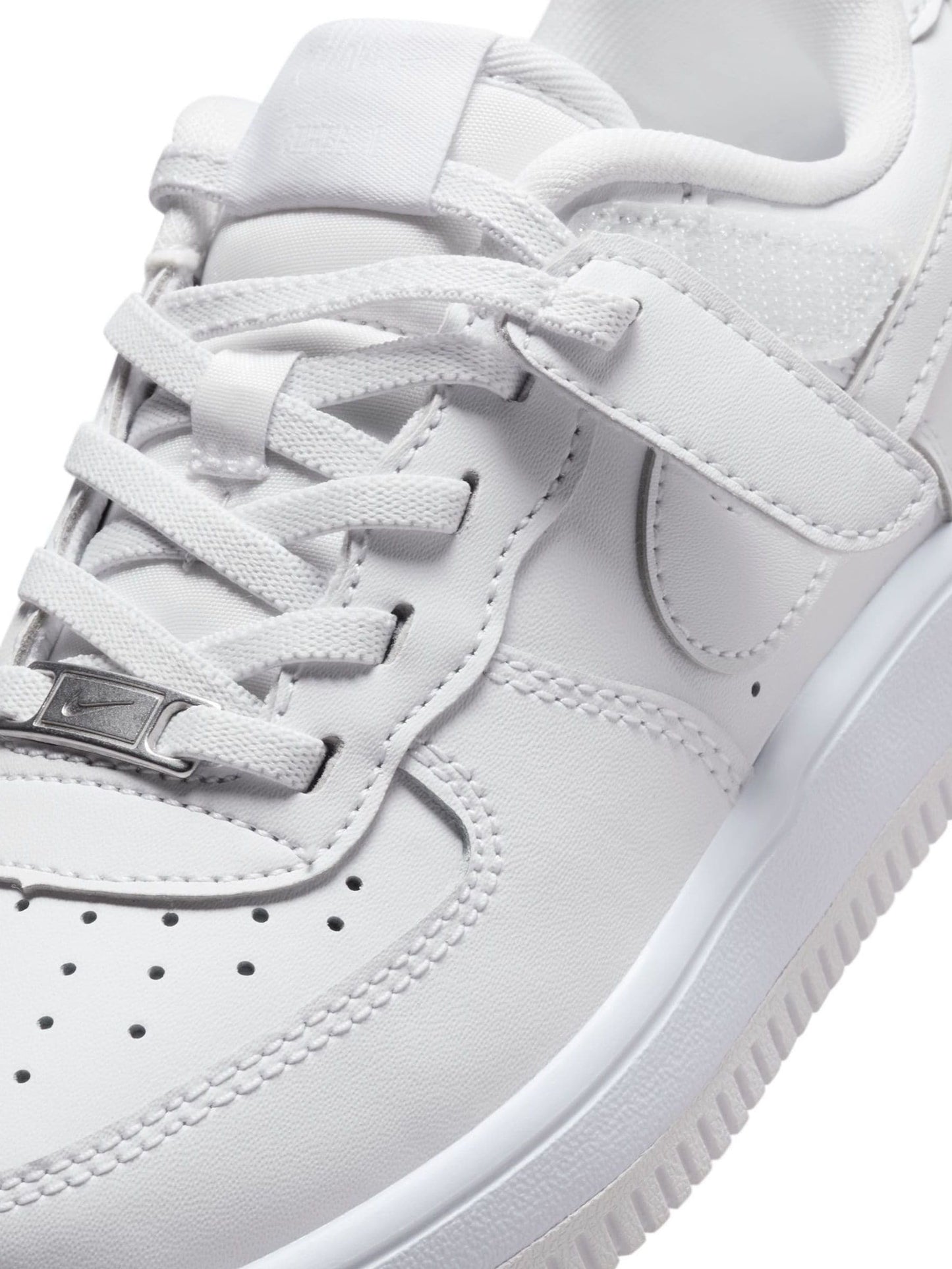 Nike White Junior Air Force 1 Easy On Trainers image 9