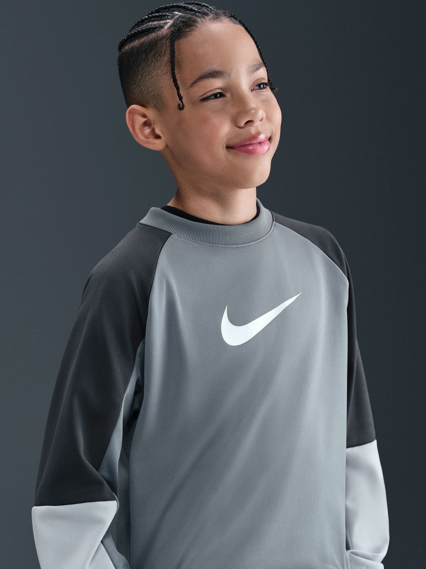 Dsiney Kidz - Nike Grey Dri-FIT Poly Crew Tracksuit image 4
