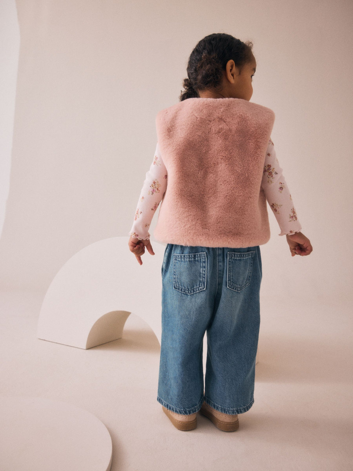 Dsiney Kidz - Pink Faux Fur Gilet (3mths-7yrs) image 4