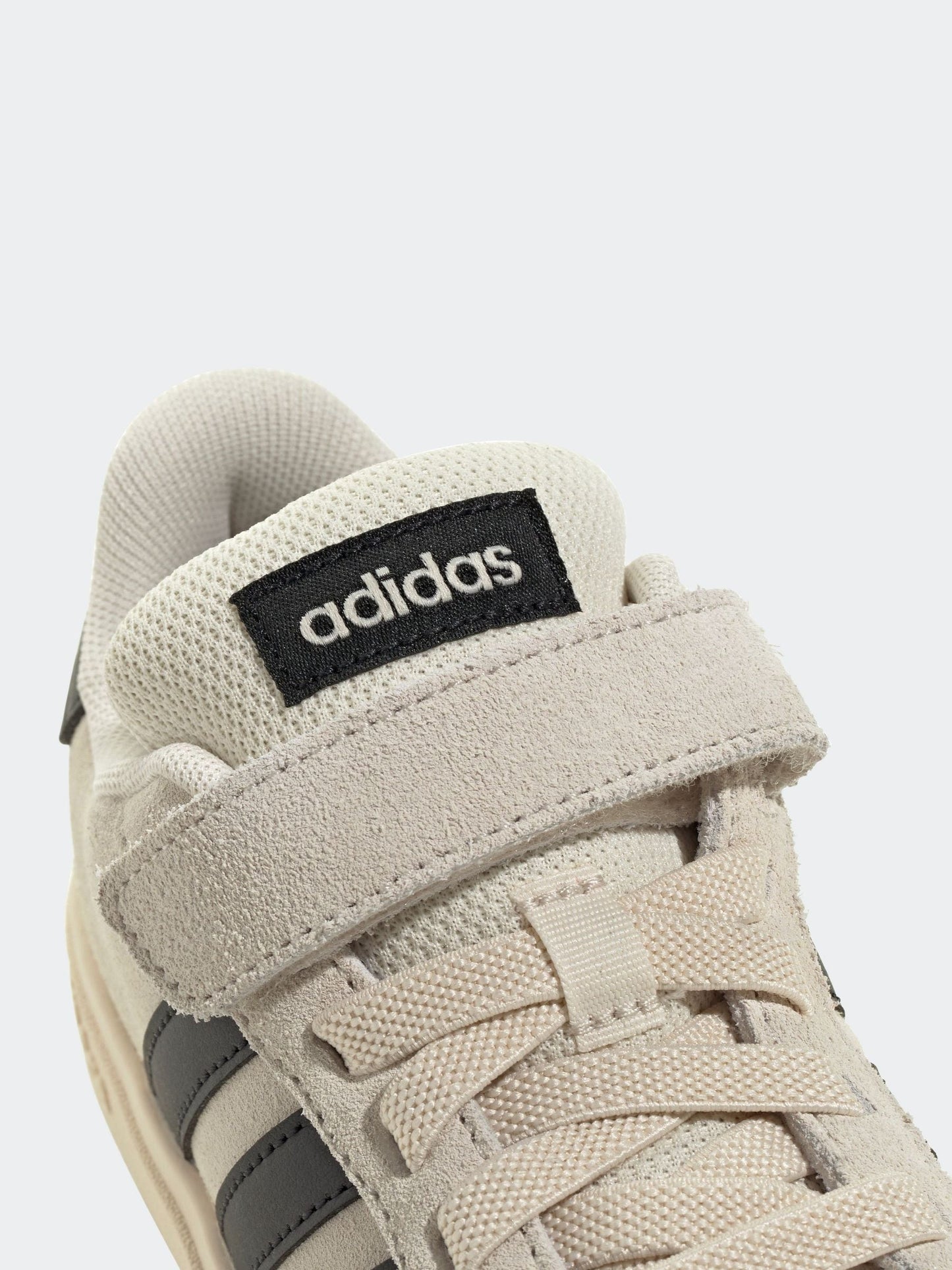 adidas Neutral Grand Court 00s Suede Elastic Lace Kids Trainers image 8