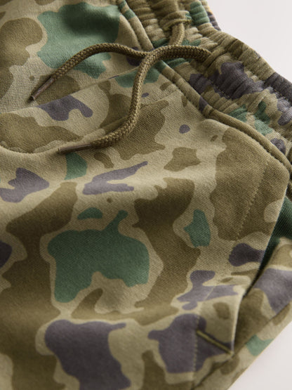 Camouflage Sleeveless Hoodie And Short Graphic Set