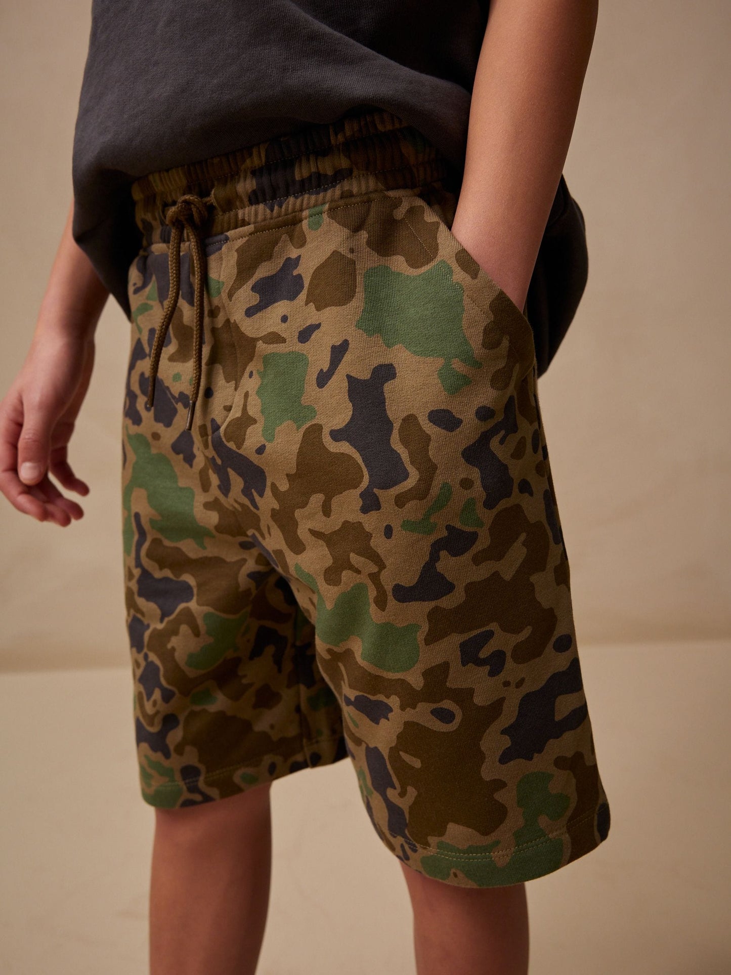 Camouflage Sleeveless Hoodie And Short Graphic Set