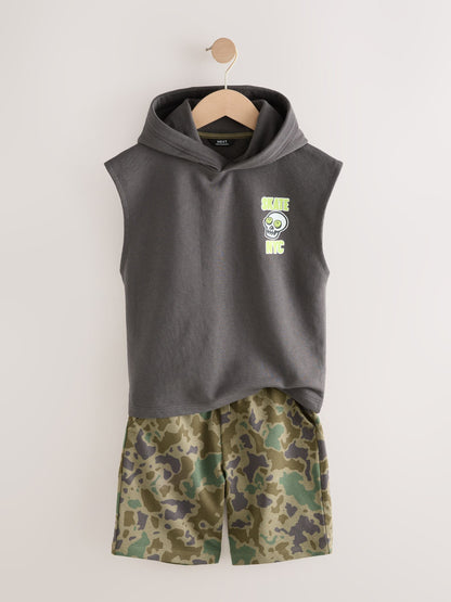 Camouflage Sleeveless Hoodie And Short Graphic Set