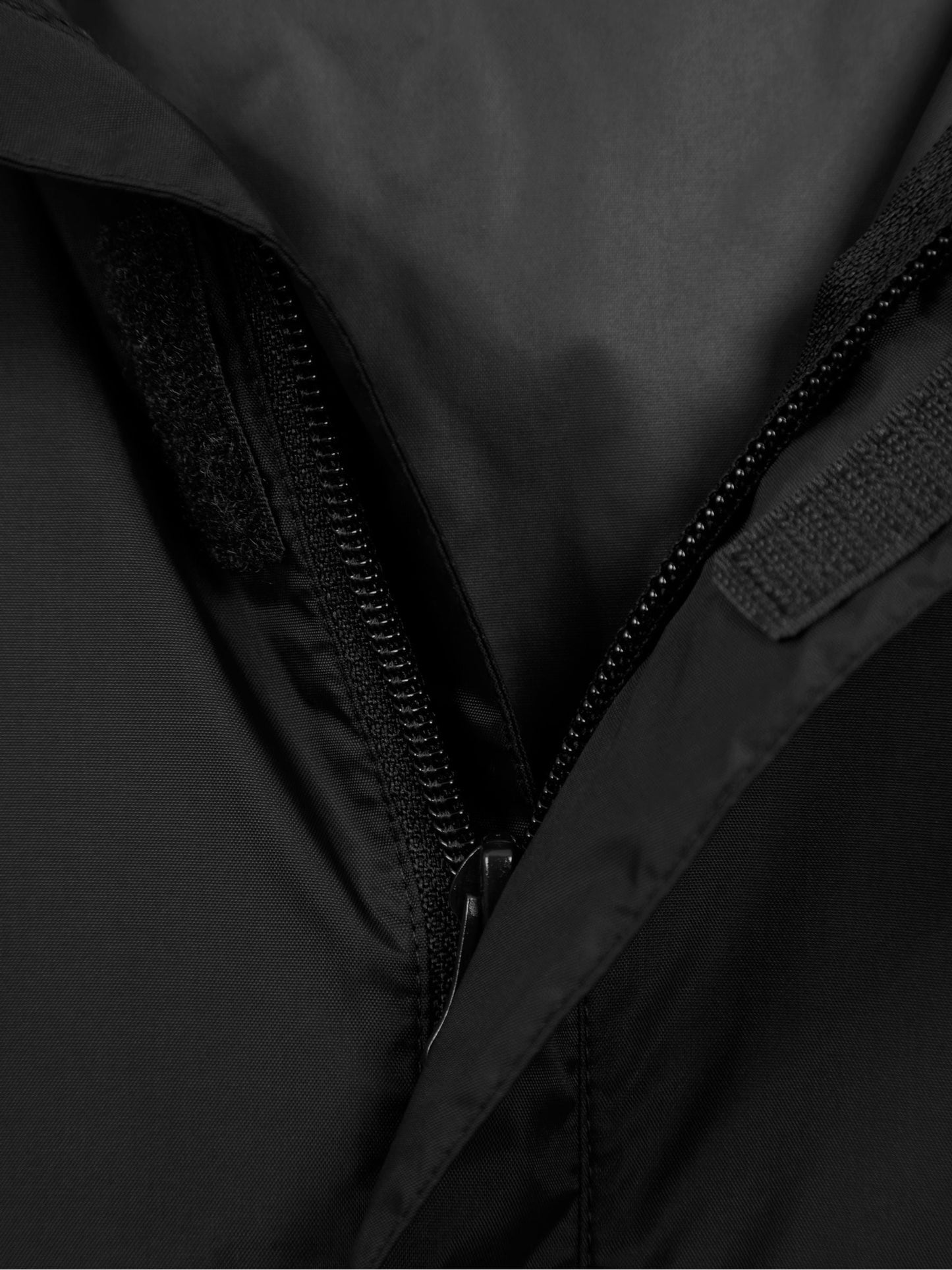 Mountain Warehouse Black Pakka Waterproof Jacket And Over Trousers Set image 6