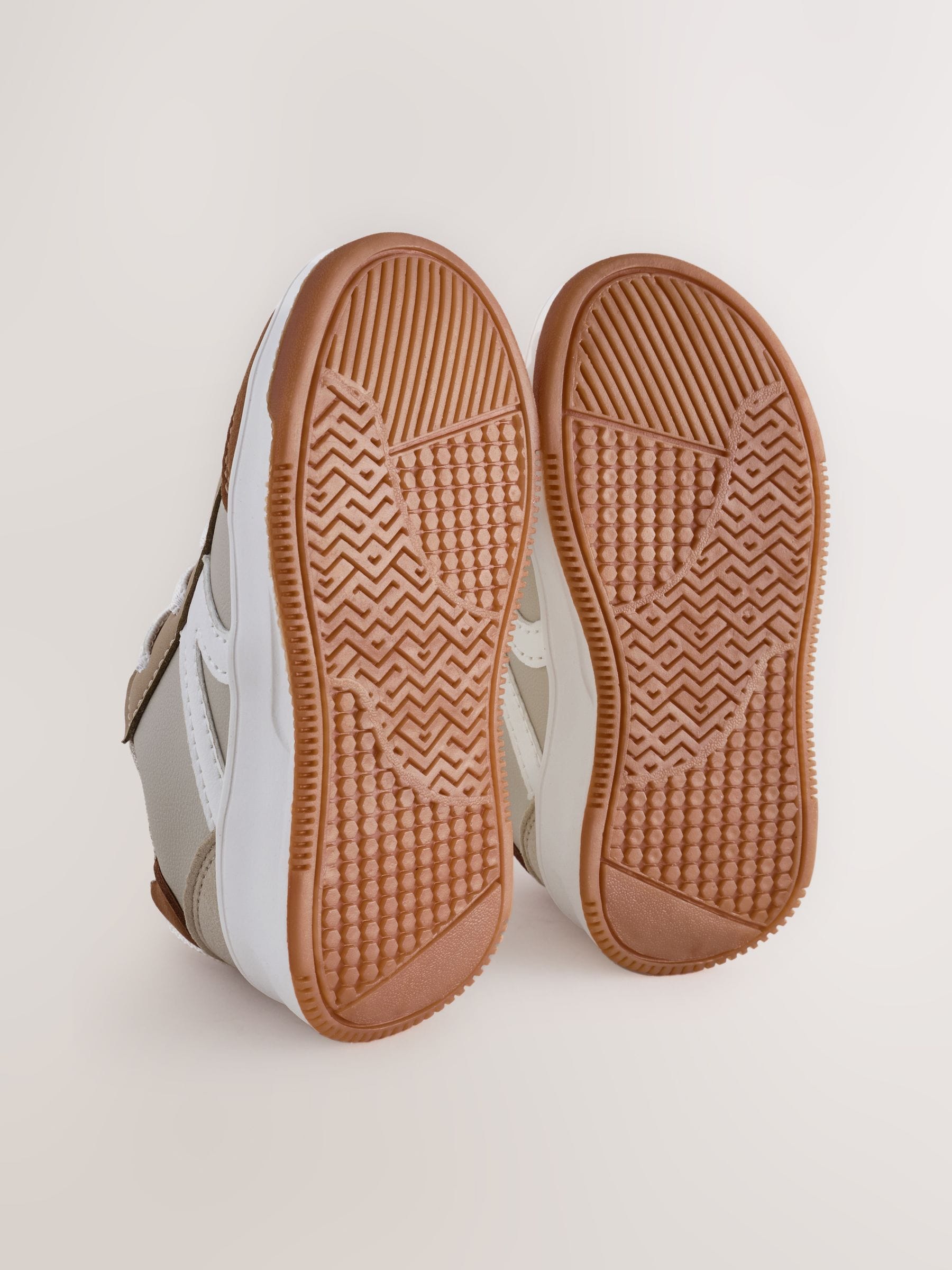 Neutral Wide Fit (G) Elastic Lace Trainers image 5