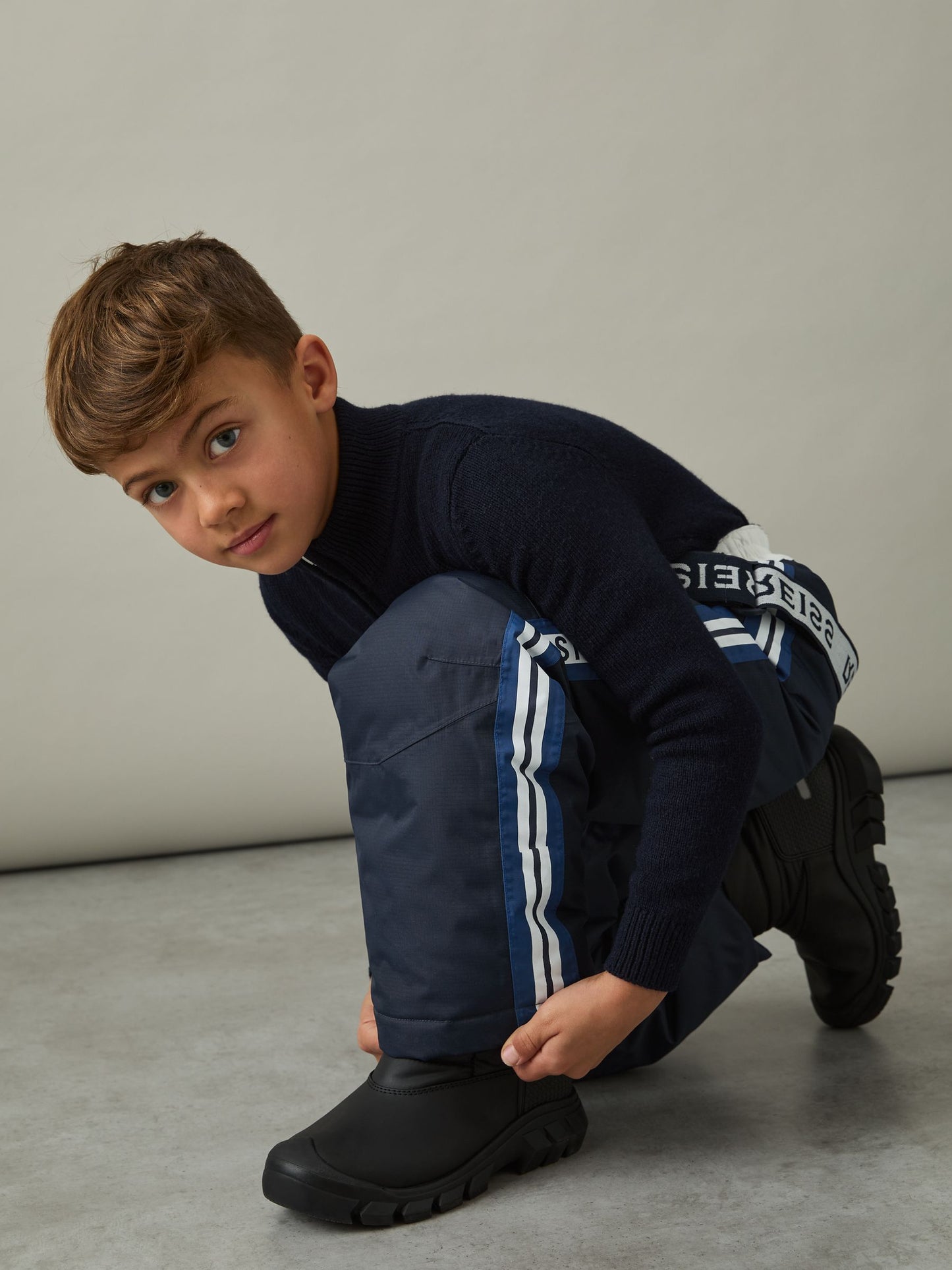 Reiss White/Navy/Blue Arcs 3-9 yrs Logo-Print Ripstop Salopettes image 3
