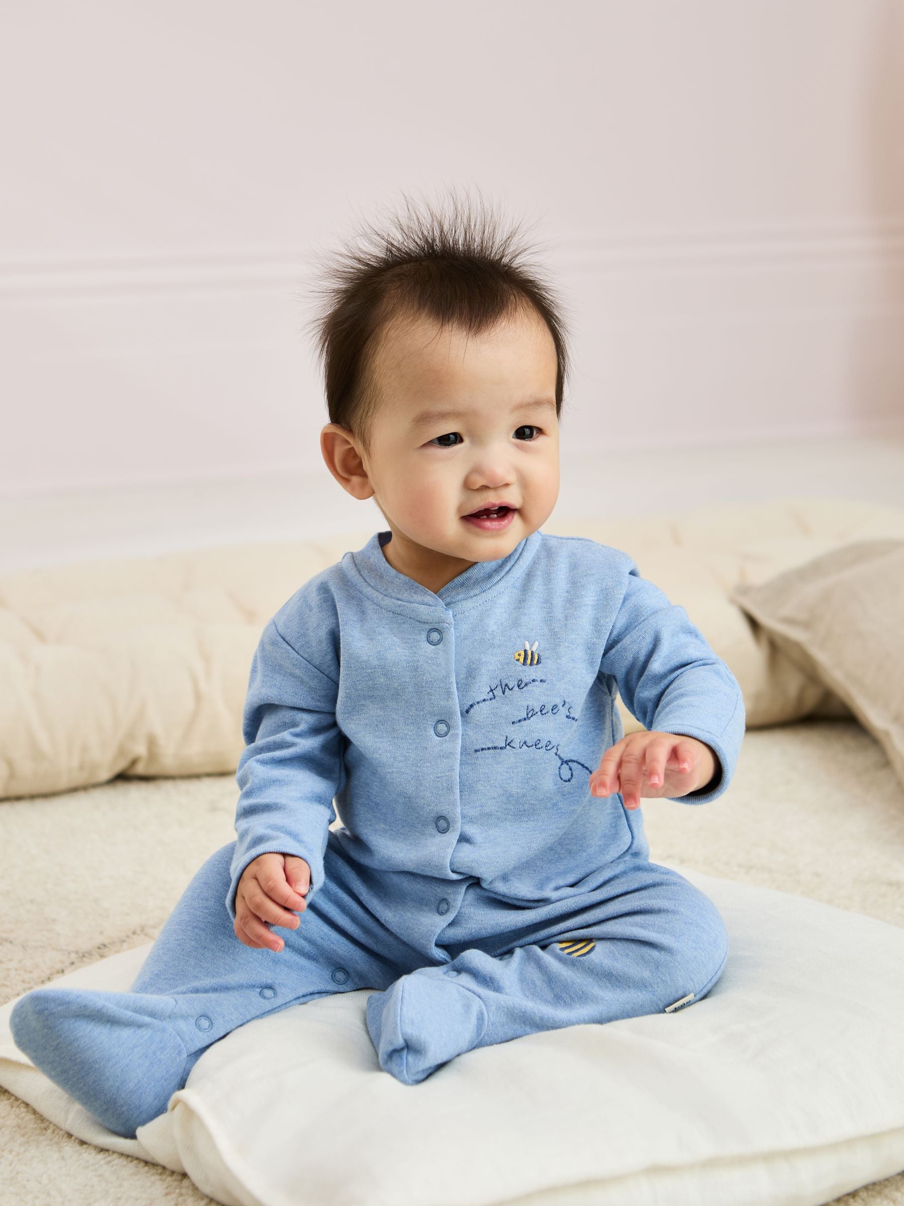 JoJo Maman Bébé Blue Cotton Footed Appliqué Popper Sleepsuit image 2