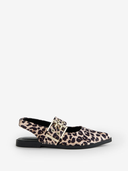 smALLSAINTS Leopard Buckled Pointed Toe Shoes - image 2