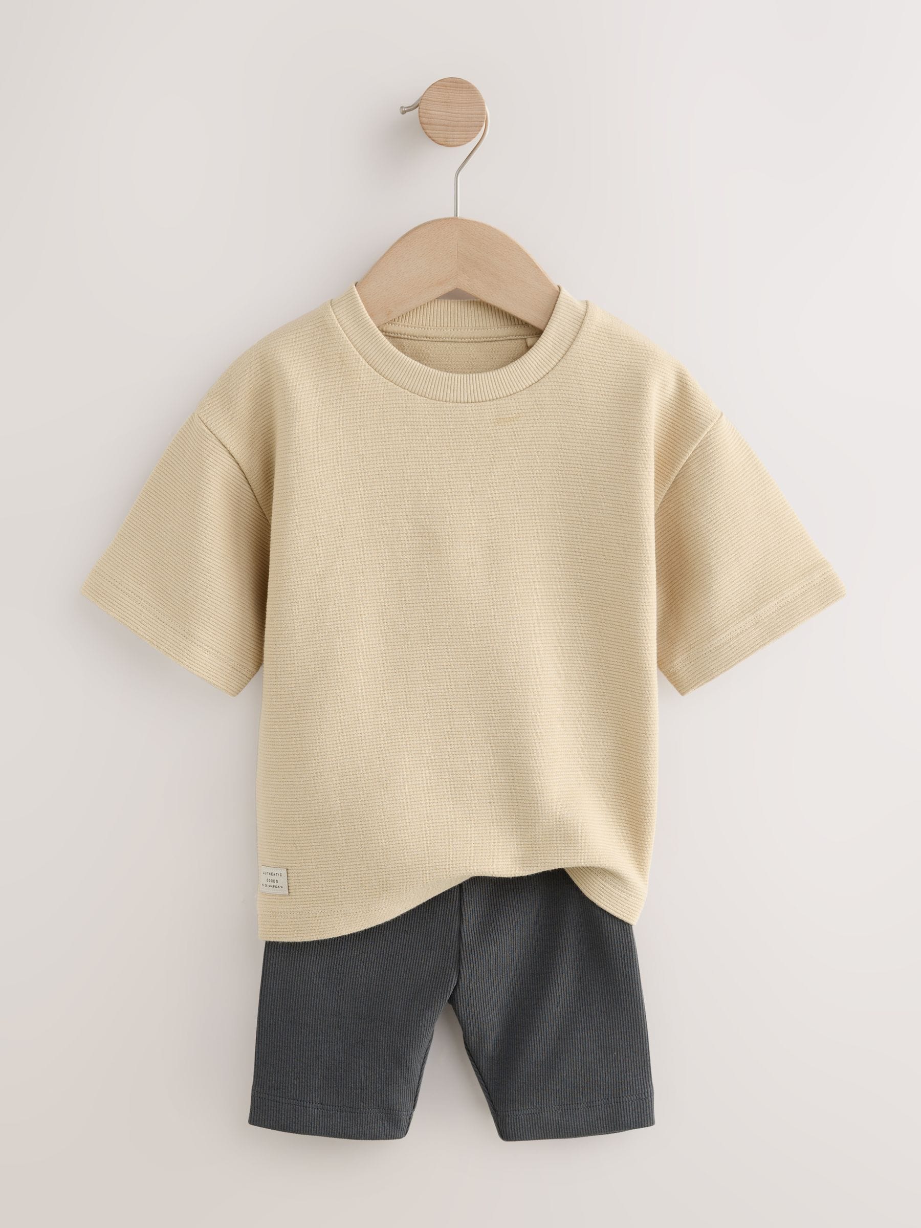 Multi Neutral Short Sleeve Textured T-Shirts & Cycling Shorts 3 Pack (3mths-7yrs) image 10