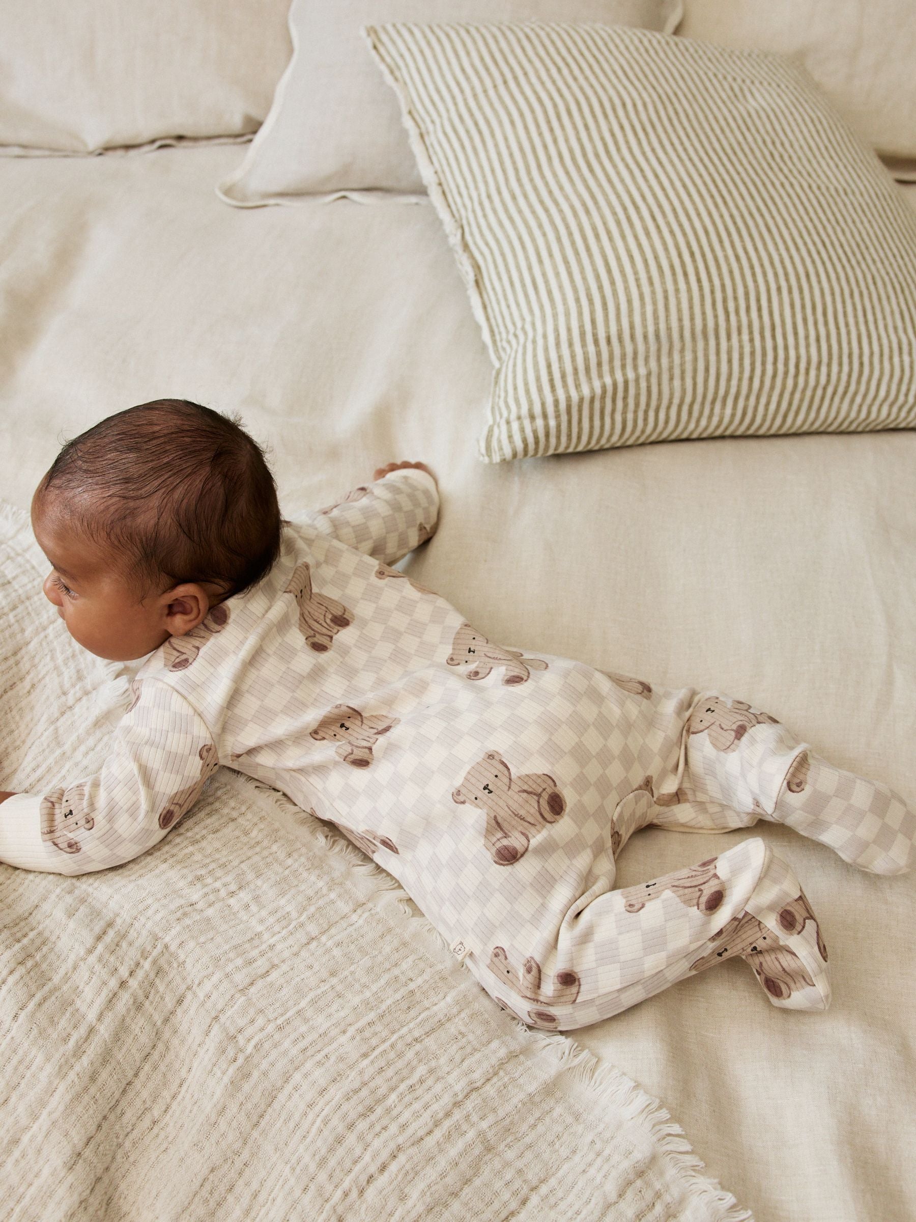 Brown Bear Print Two Way Zip Baby Sleepsuits 4 Pack (0mths-2yrs) image 5
