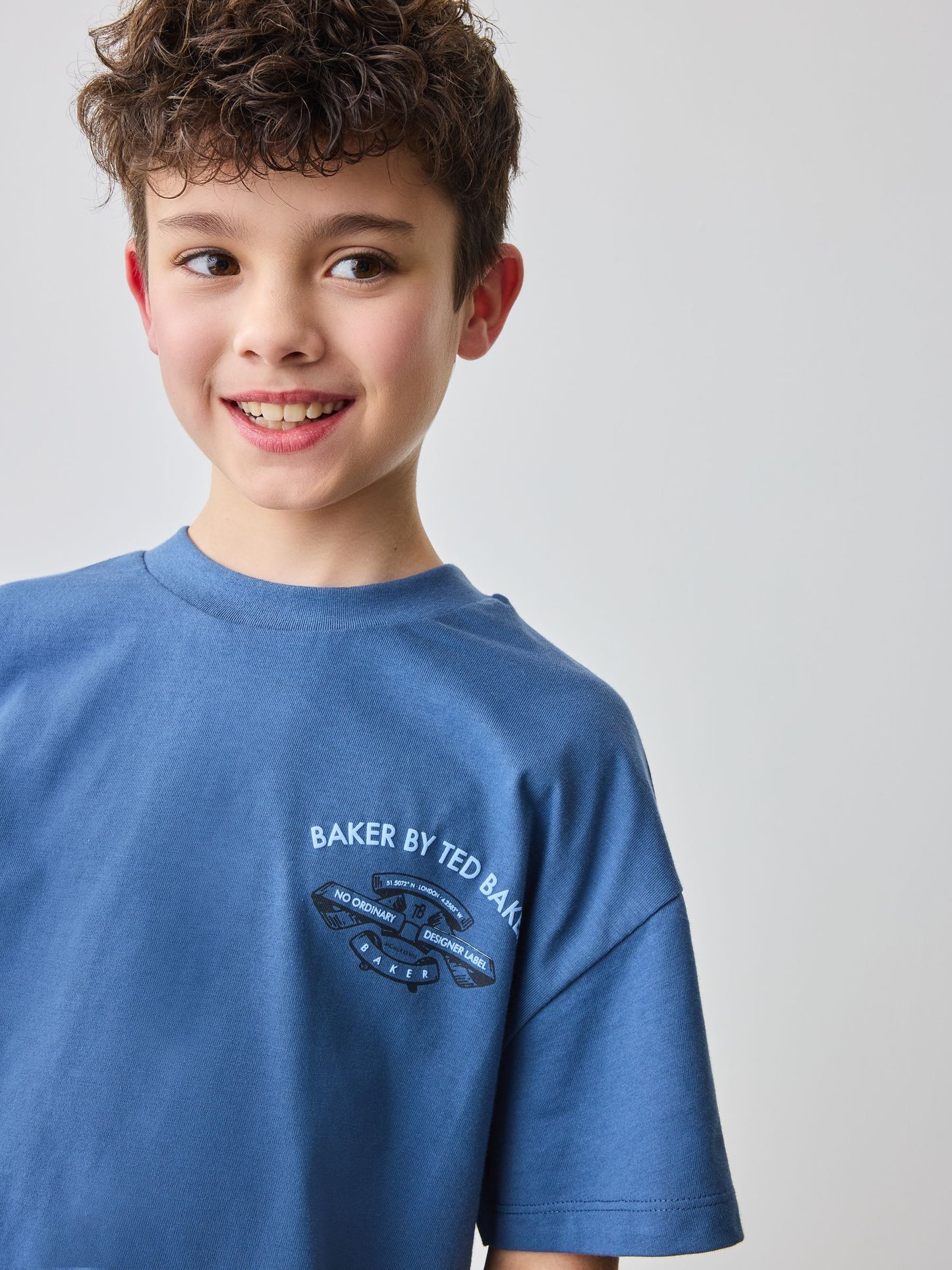 Dsiney Kidz - Baker by Ted Baker Oversized Blue T-Shirt and Shorts Set image 4
