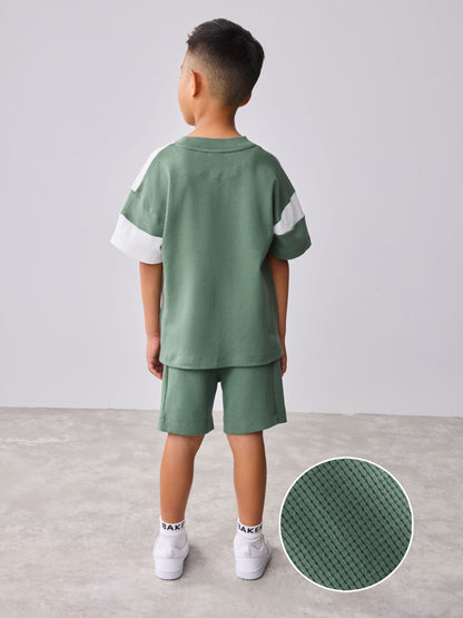 Dsiney Kidz - Baker by Ted Baker Colourblock Varsity T-Shirt and Shorts Set image 3