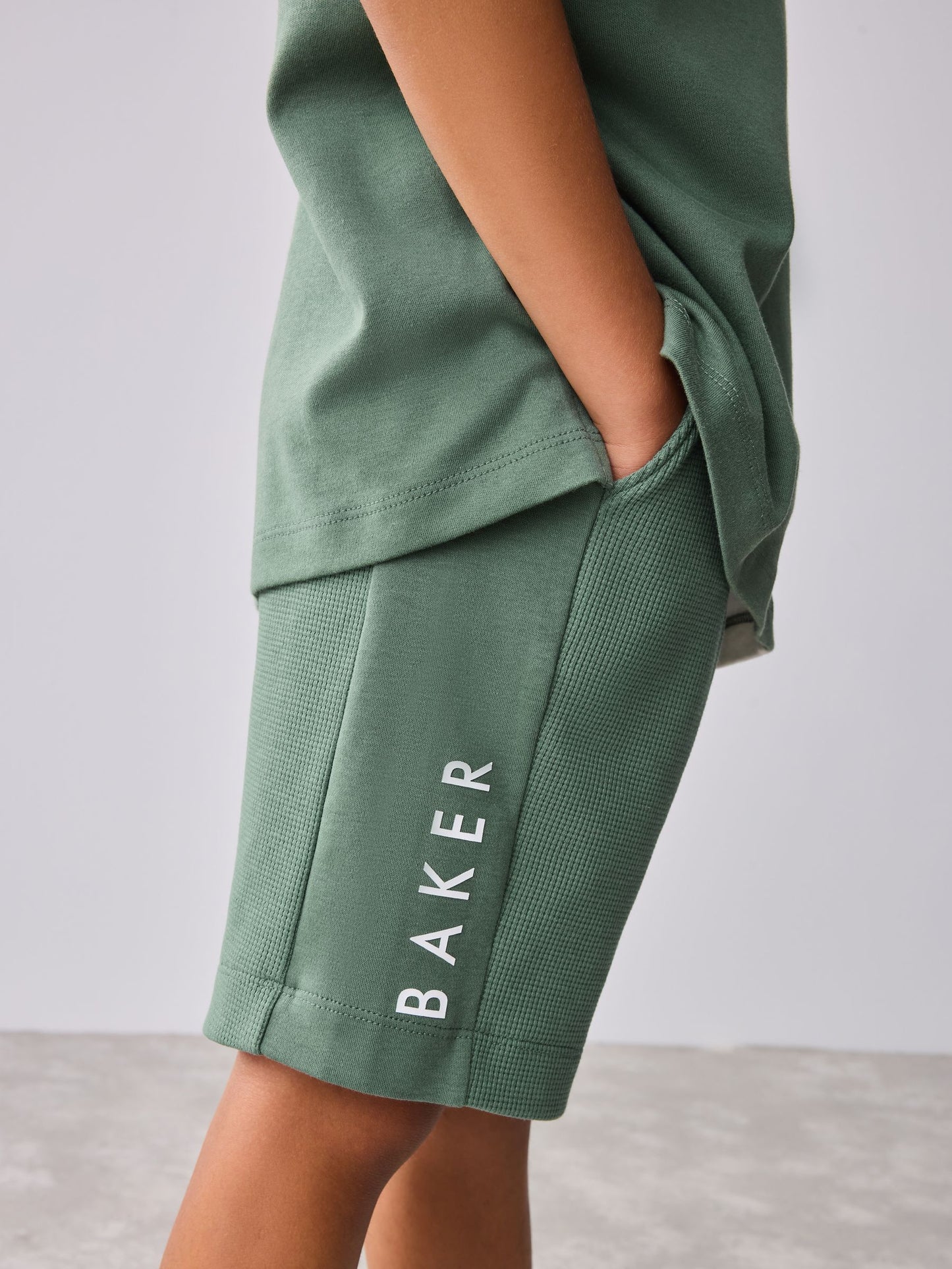 Dsiney Kidz - Baker by Ted Baker Colourblock Varsity T-Shirt and Shorts Set image 4