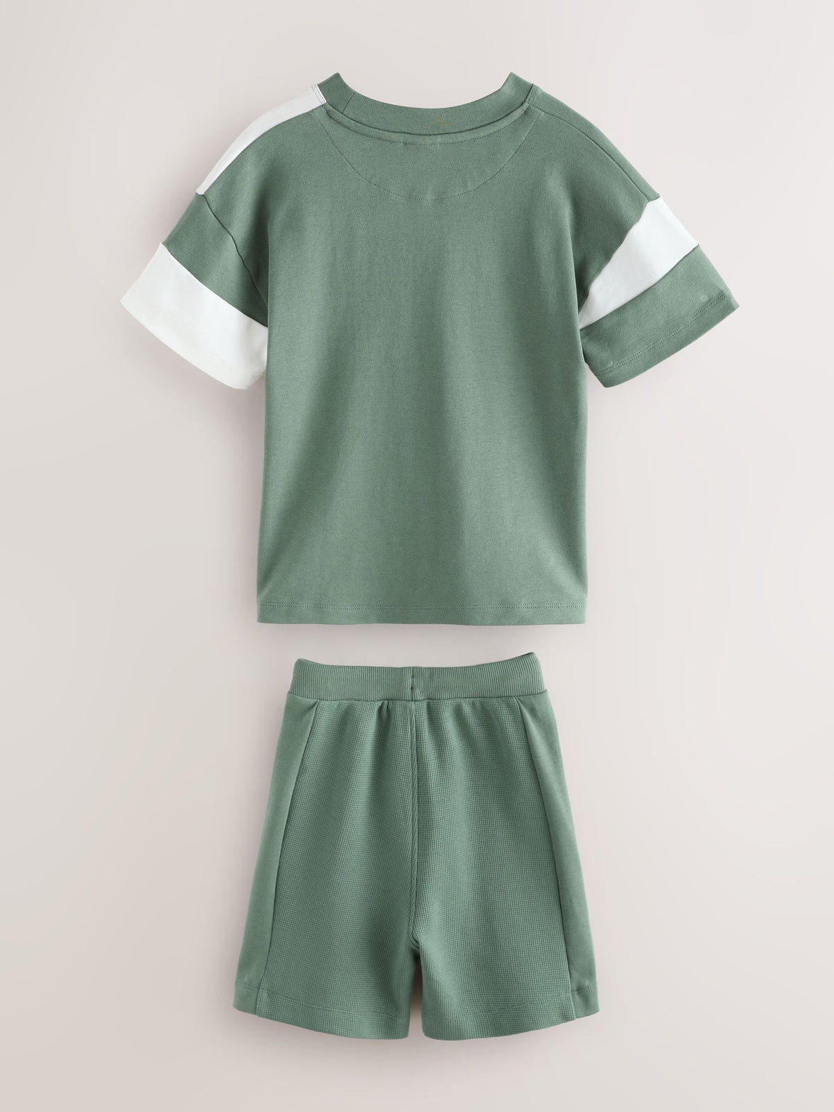 Dsiney Kidz - Baker by Ted Baker Colourblock Varsity T-Shirt and Shorts Set image 8