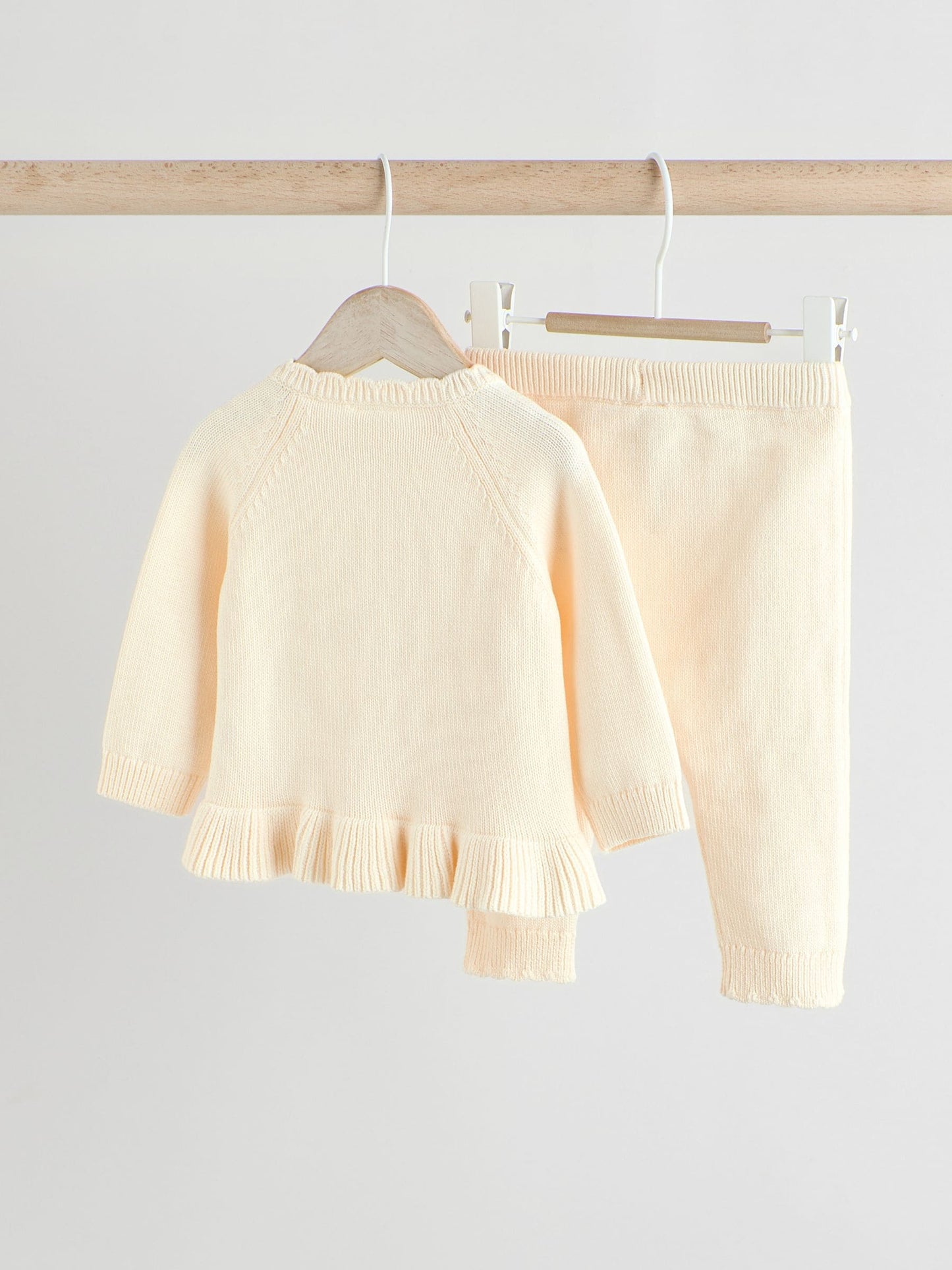 White Frill Knitted Bow Baby Cardigan Set (0mths-3yrs)