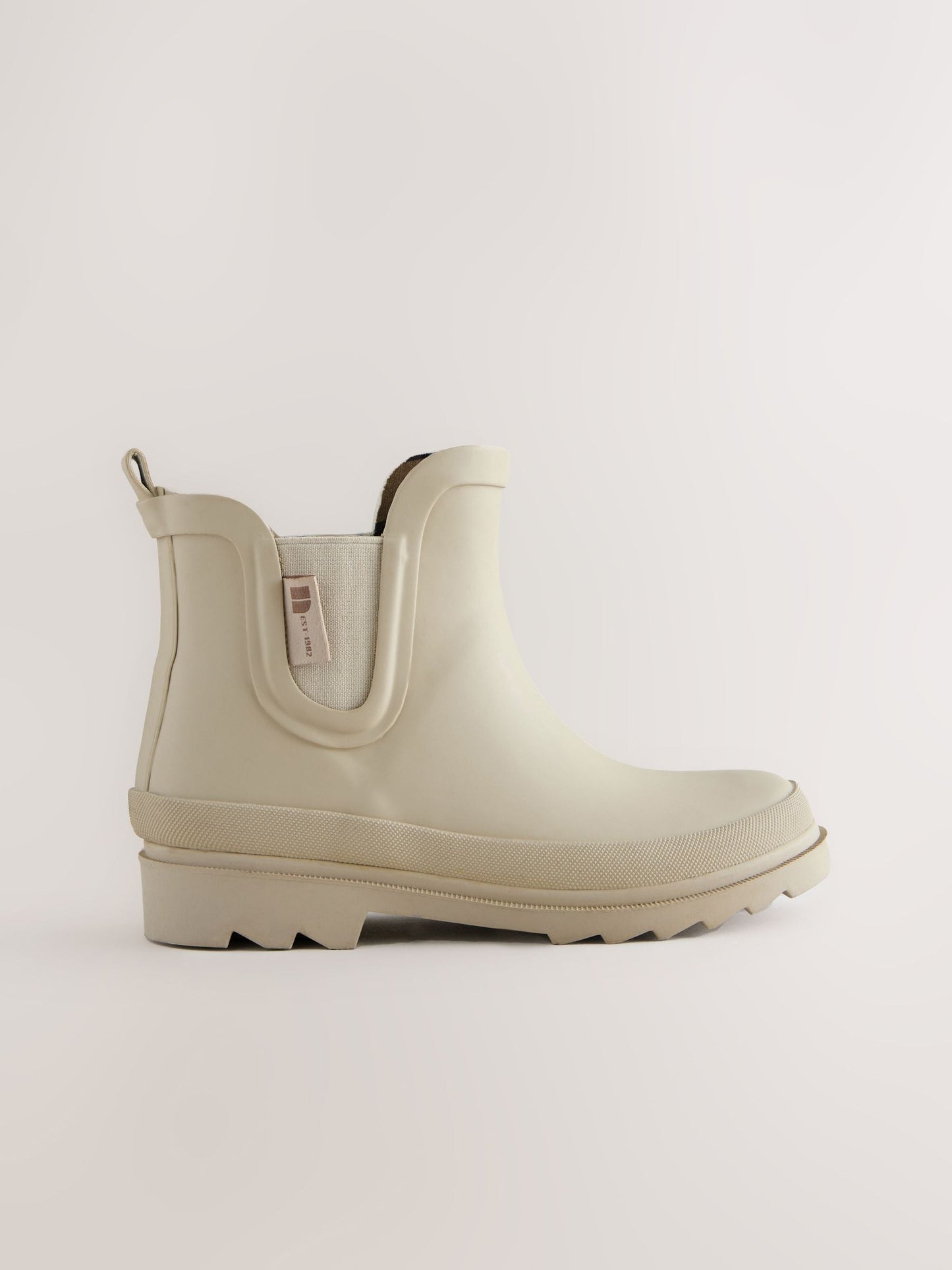 Neutral Chelsea Wellies image 2