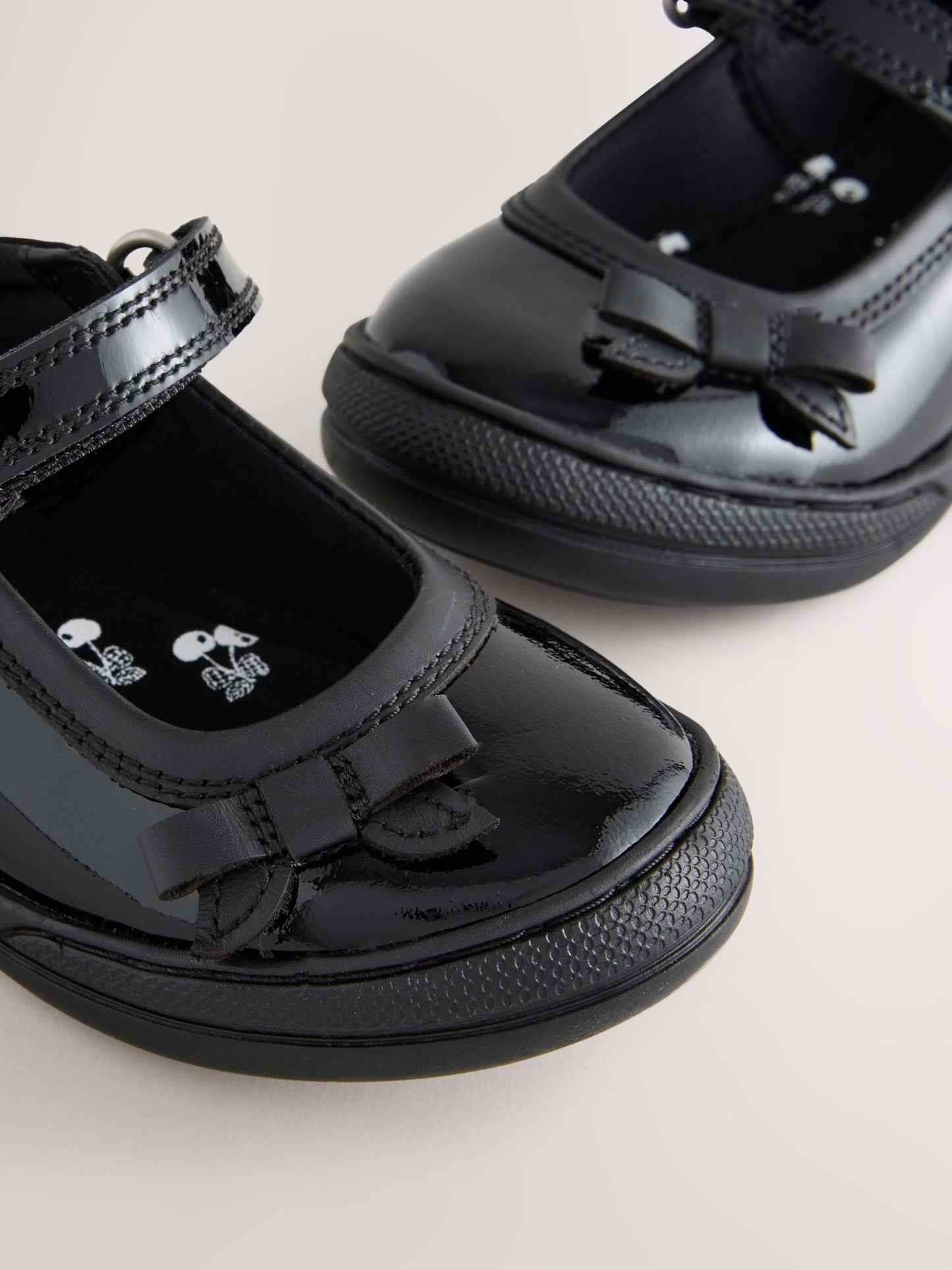 Black Patent Leather Standard Fit (F) Bow Mary Jane School Shoes image 3