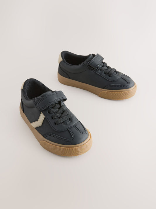 Black Wide Fit (G) Touch Fastening Elastic Lace Trainers image 2