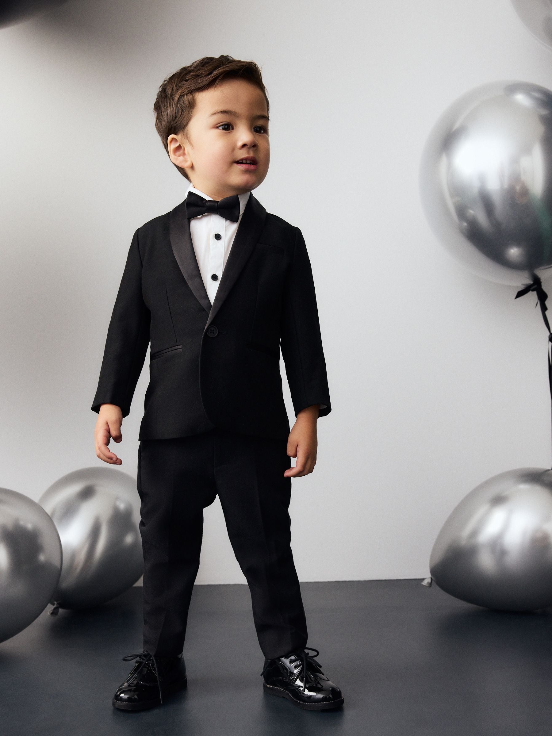 Dsiney Kidz - Black Blazer, Shirt & Trouser Set Blazer Shirt Trousers and Bow Tie Set (3mths-12yrs) image 1