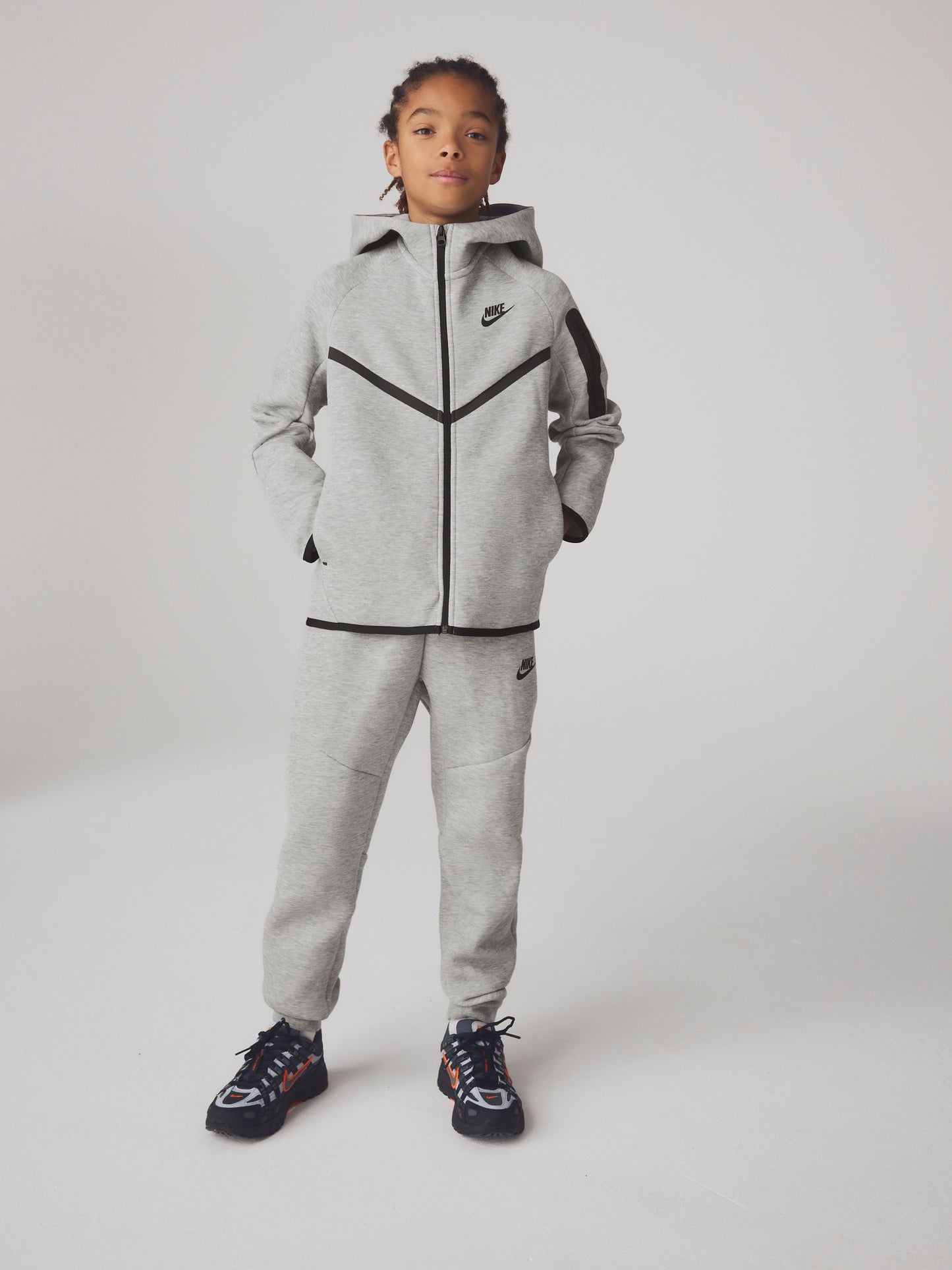 Dsiney Kidz - Nike Dark Grey Heather Tech Fleece Zip Through Hoodie image 2