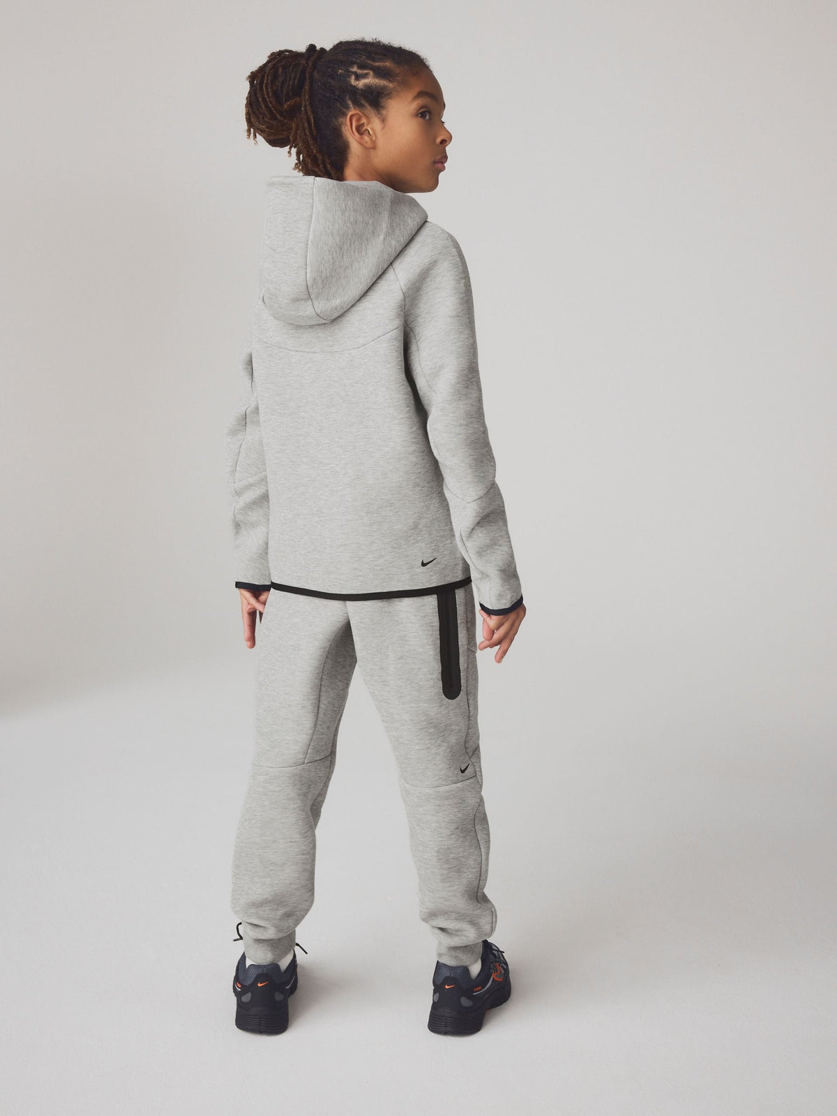 Dsiney Kidz - Nike Dark Grey Heather Tech Fleece Zip Through Hoodie image 3