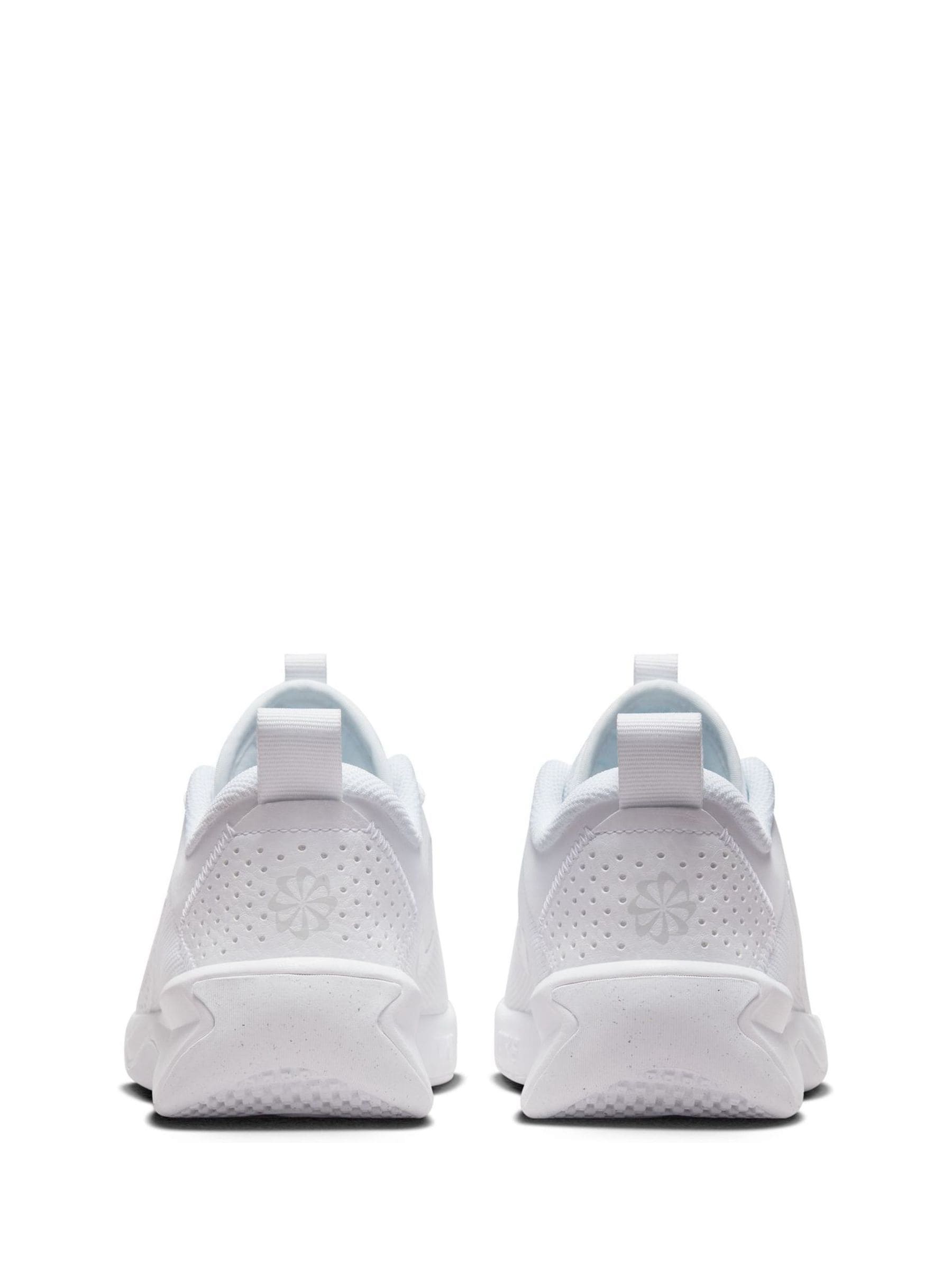 Nike White Youth Omni Court Trainers image 5