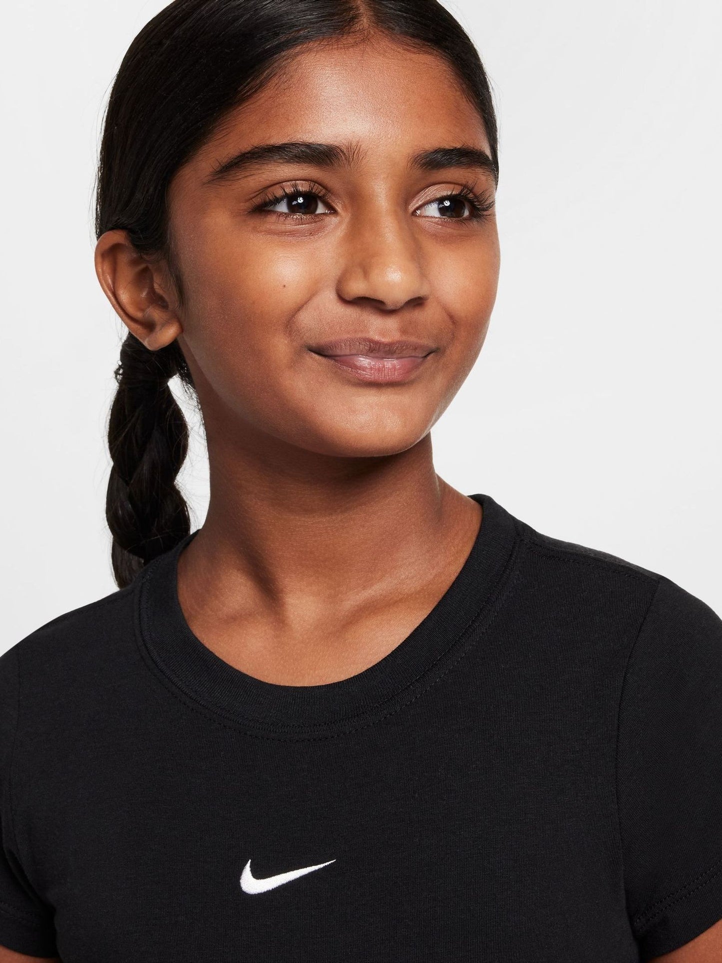 Dsiney Kidz - Nike Black Cropped T-Shirt image 3