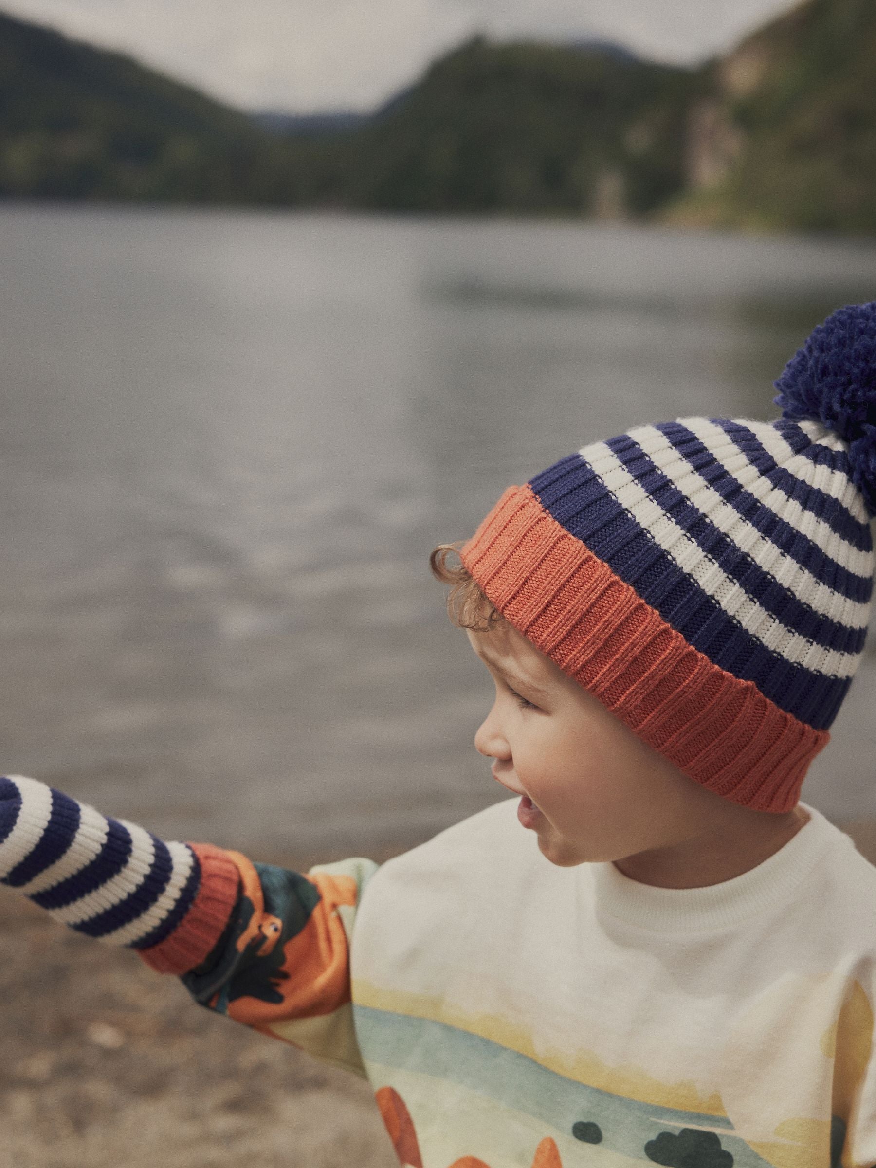 Navy Blue Stripe Hat And Mittens Set (3mths-10yrs) image 3