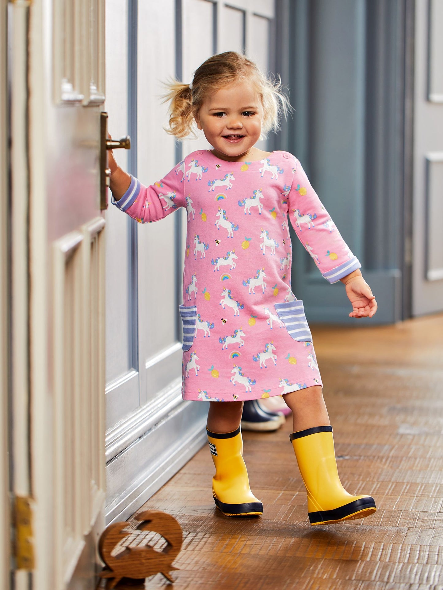 JoJo Maman Bébé Yellow Contrast Trim Lined Wellies image 3