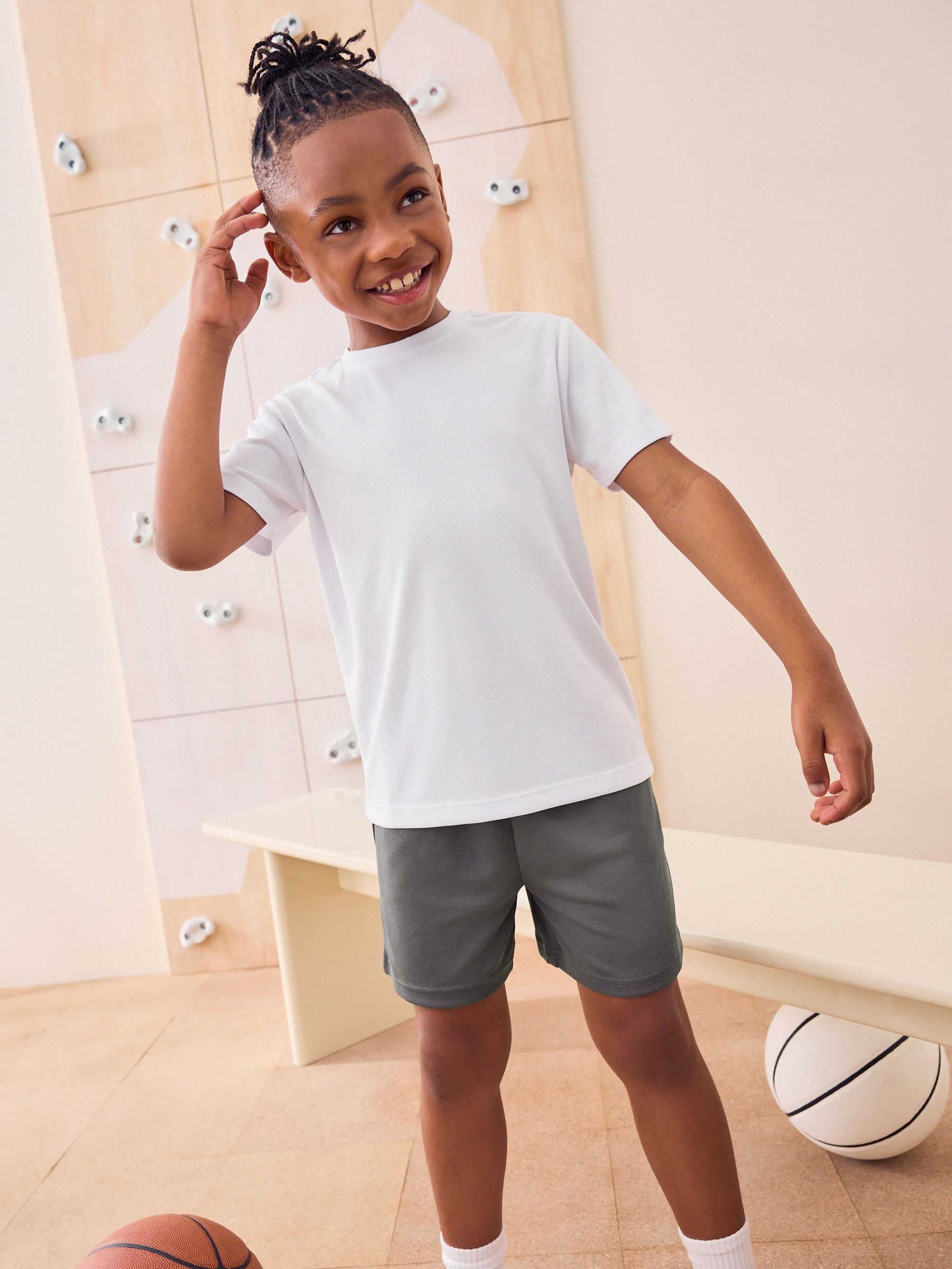 Dsiney Kidz - White Single Sports T-Shirt (3-16yrs) image 1