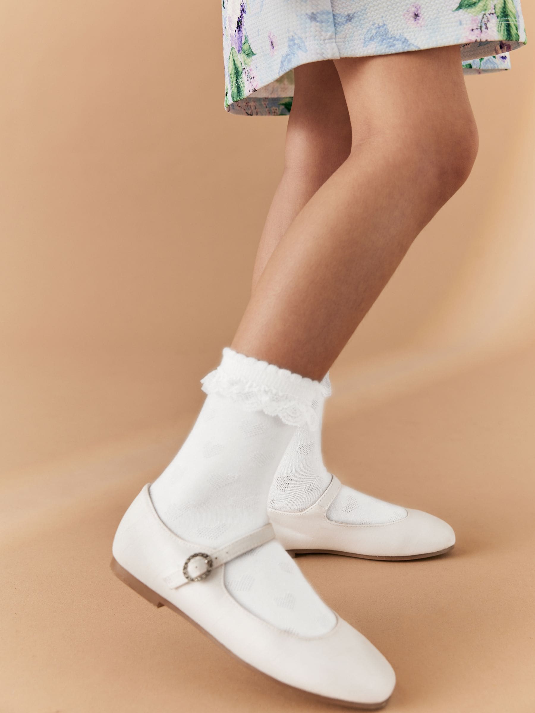 White 2 Pack Cotton Rich Heart Ruffle Ankle Socks image 2