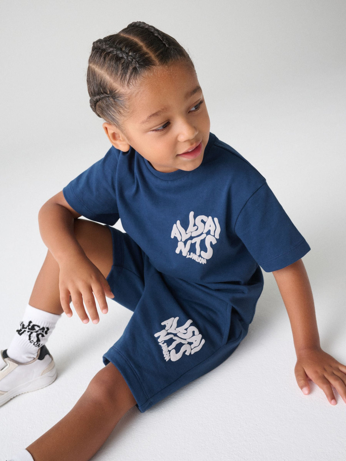 Dsiney Kidz - smALLSAINTS Navy Orlando T-Shirt and Shorts Younger Set image 1