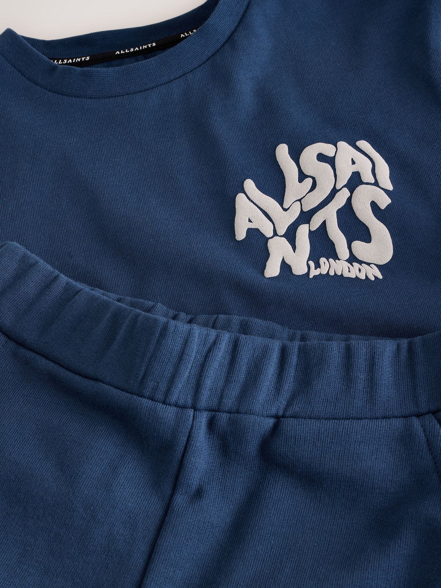 Dsiney Kidz - smALLSAINTS Navy Orlando T-Shirt and Shorts Younger Set image 4