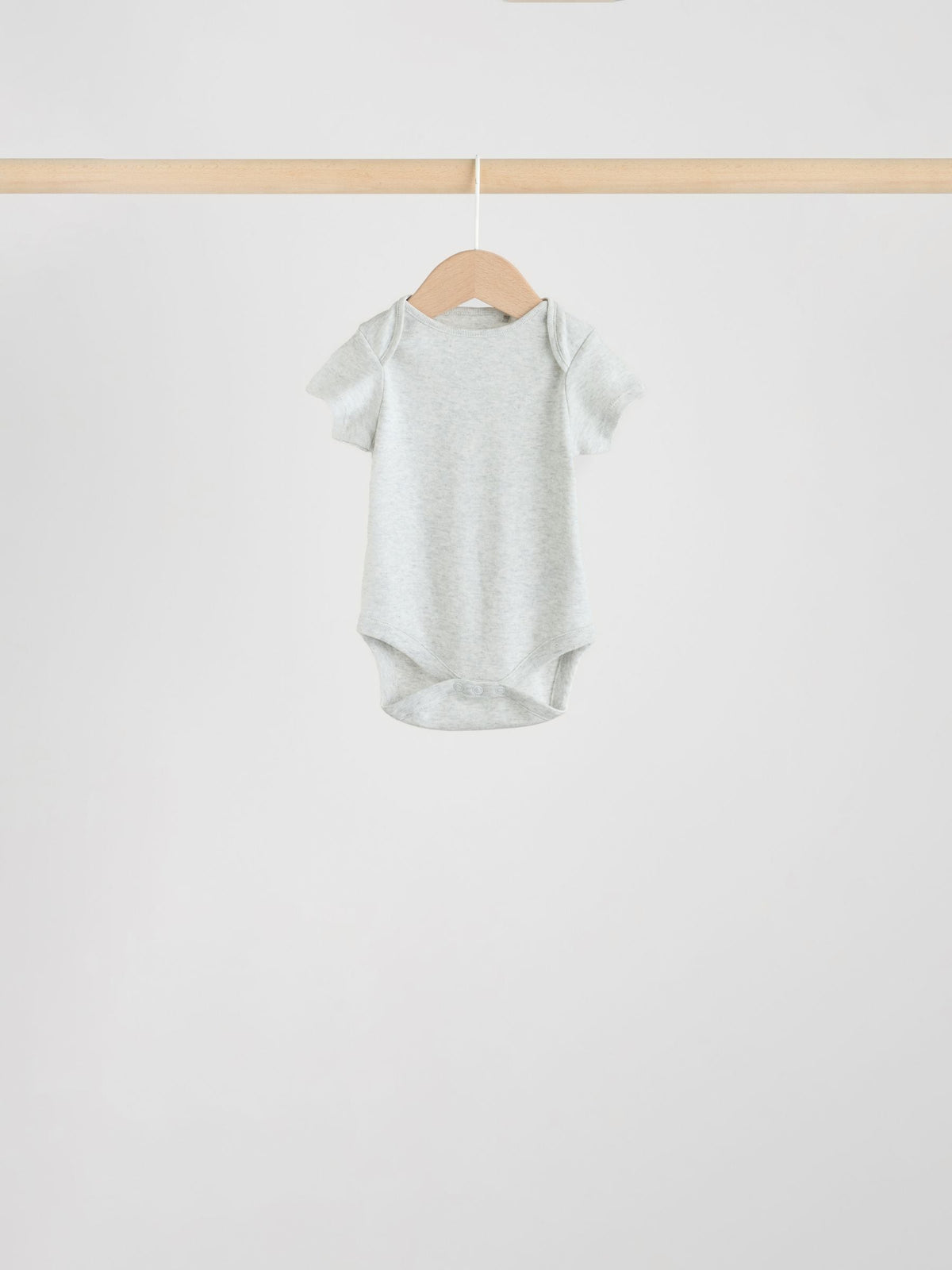 Dsiney Kidz - Neutral Baby Essential Short Sleeve Bodysuits 5 Pack image 3