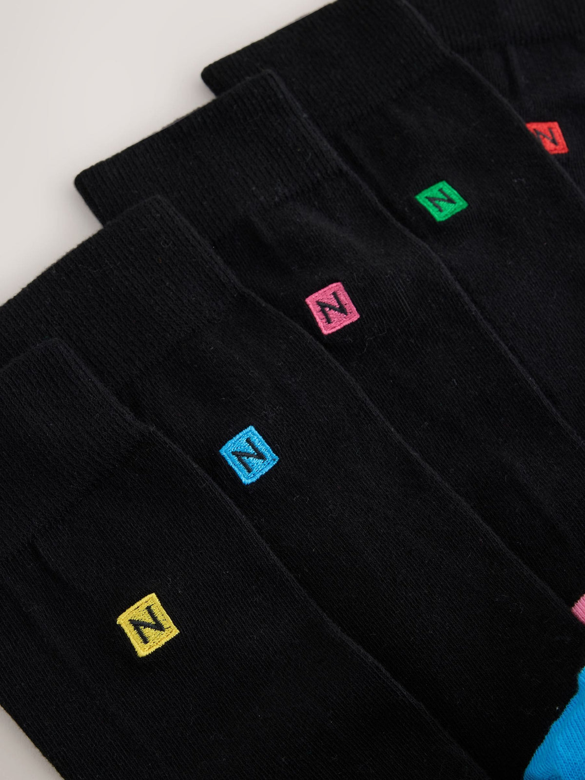 Black Bright Stripe Footbed Embroidered Lasting Fresh  N Logo Heel Socks 5 Pack - image 8