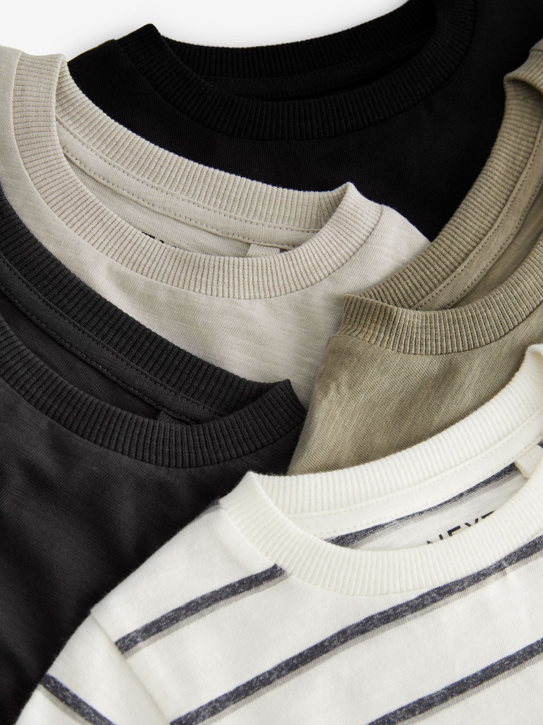 Black/White Plain Long Sleeve T-Shirts 5 Pack (3mths-7yrs) image 3