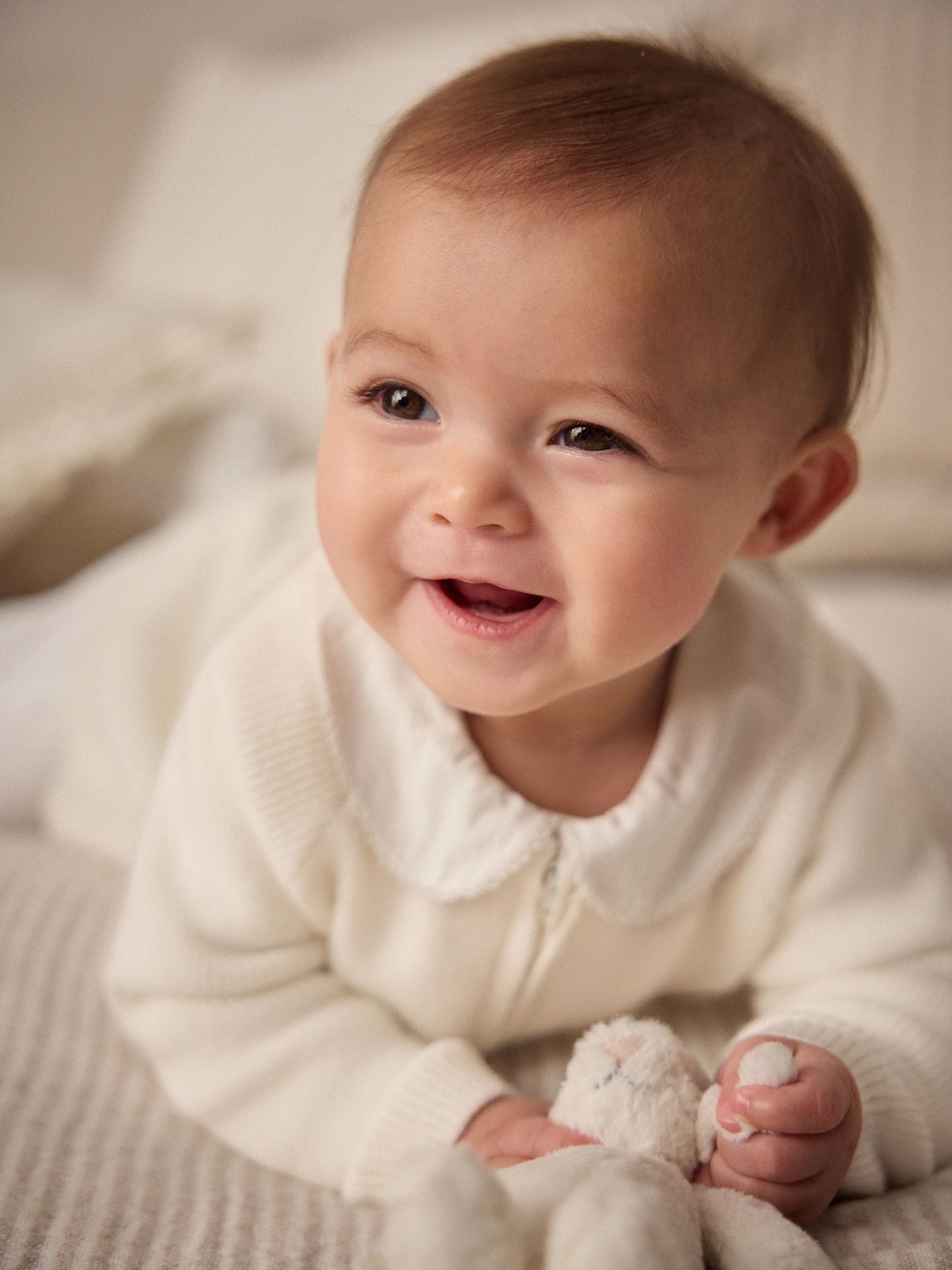 Dsiney Kidz - White Knitted Baby Cardigan image 9