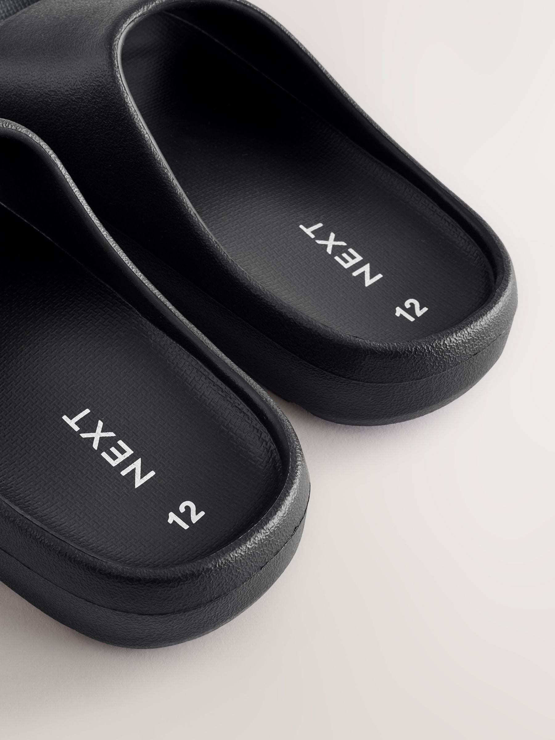 Black Sliders image 5
