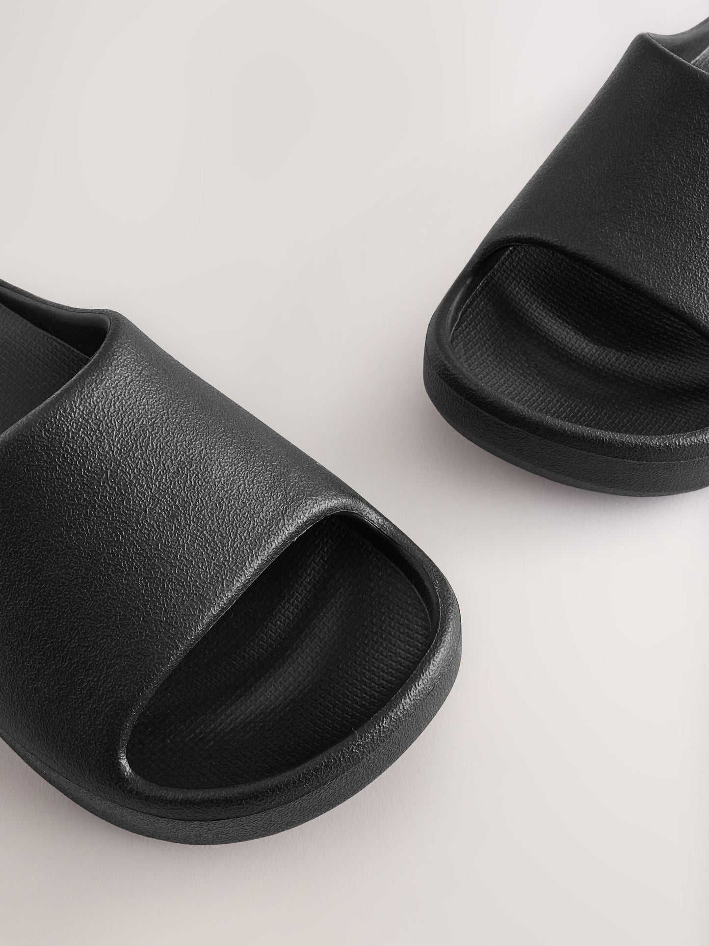 Black Sliders image 8