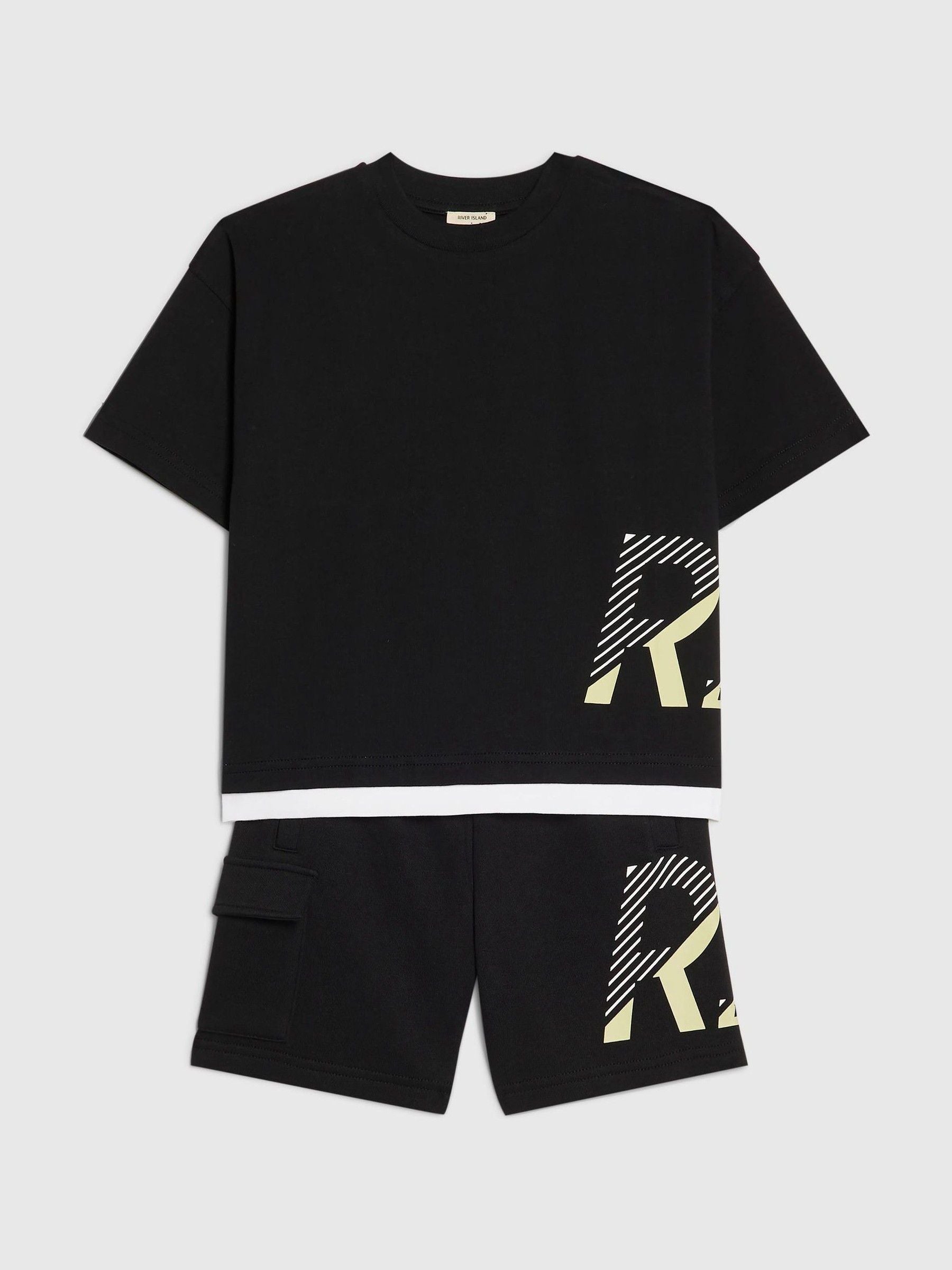 Dsiney Kidz - River Island Black River Athelesuire T-Shirt & Short Set image 3