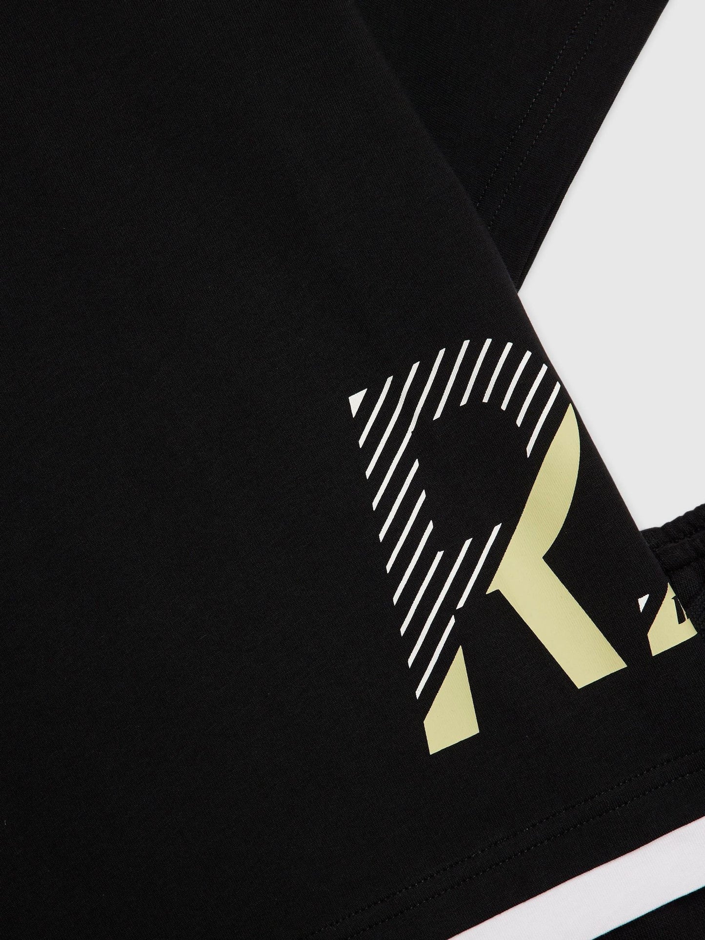 Dsiney Kidz - River Island Black River Athelesuire T-Shirt & Short Set image 4