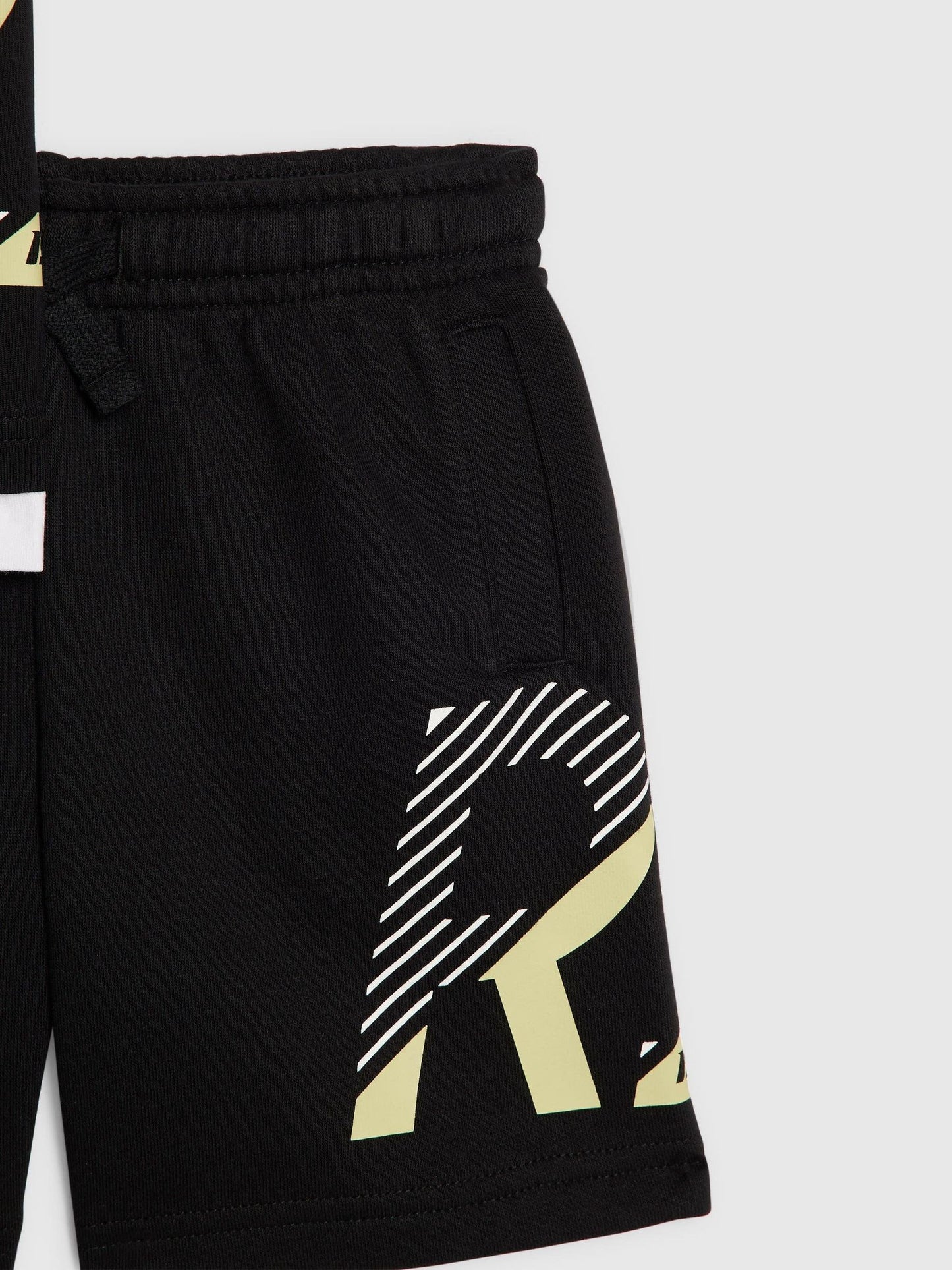 Dsiney Kidz - River Island Black River Athelesuire T-Shirt & Short Set image 5
