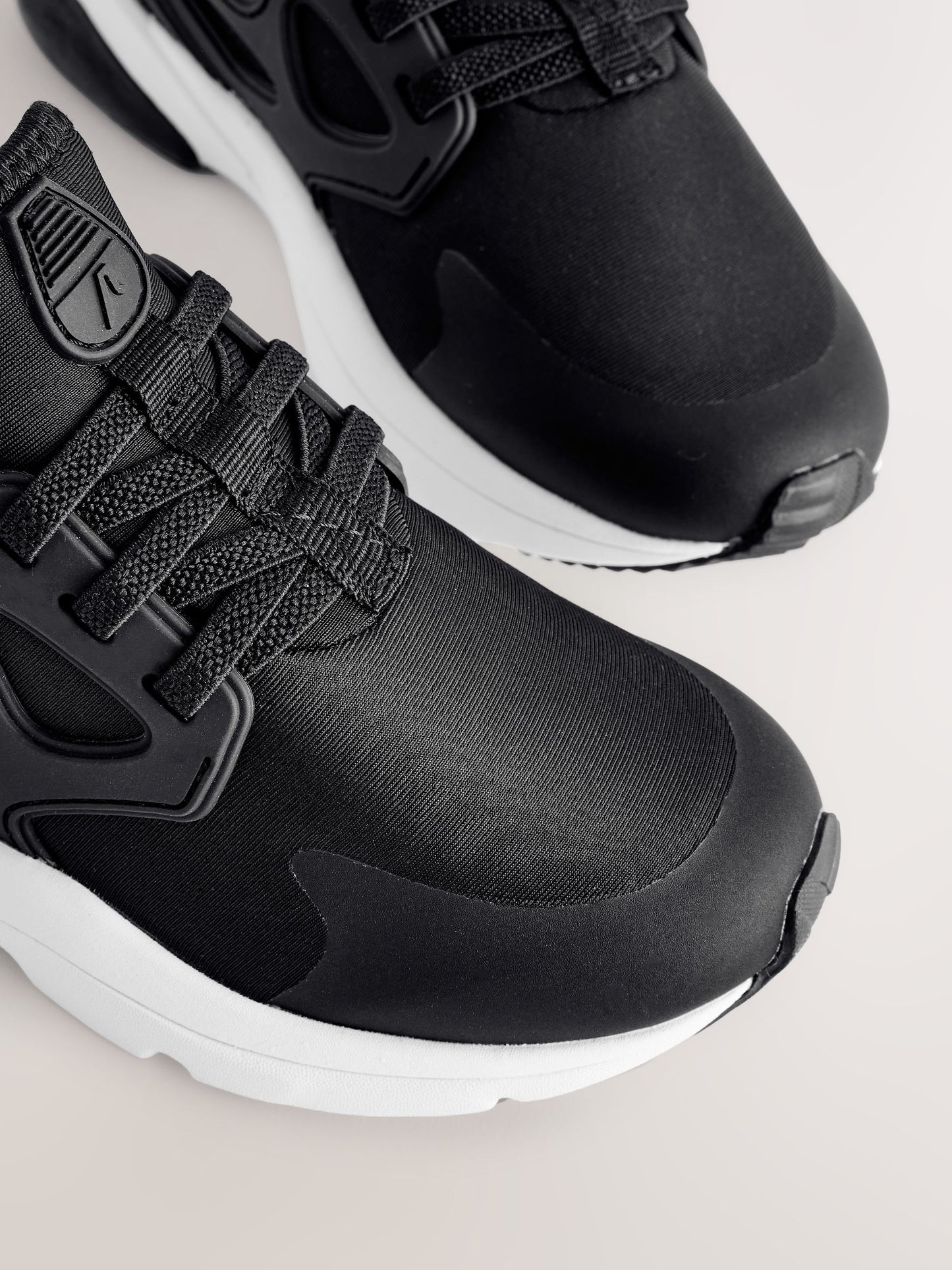 Black/White Standard Fit (F) Elastic Lace Trainers image 5