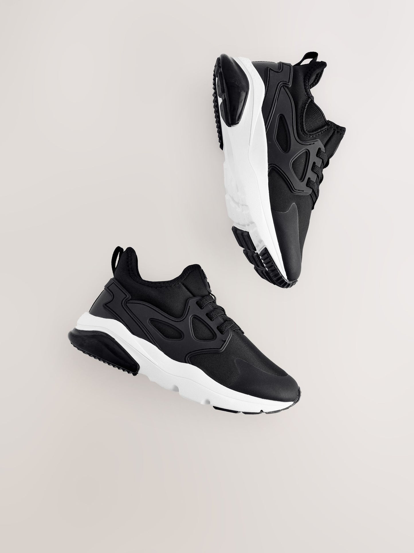 Black/White Standard Fit (F) Elastic Lace Trainers image 6